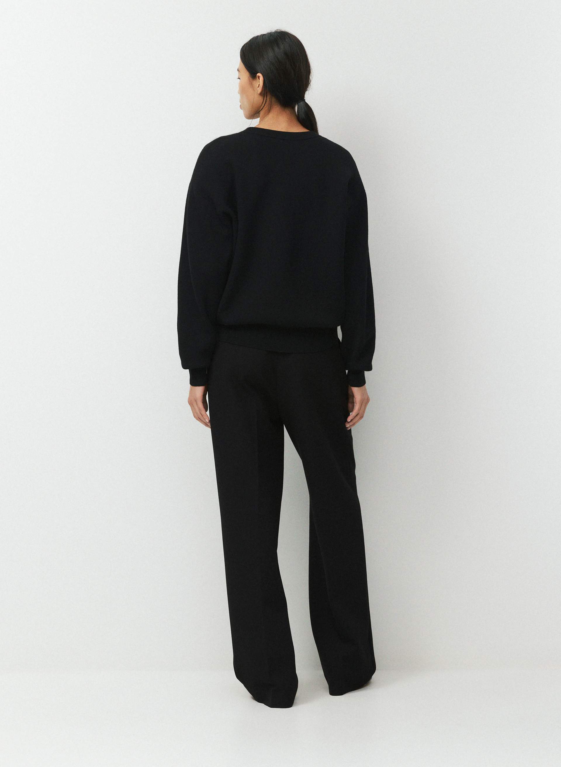 FELLOW SWEATER | Aritzia