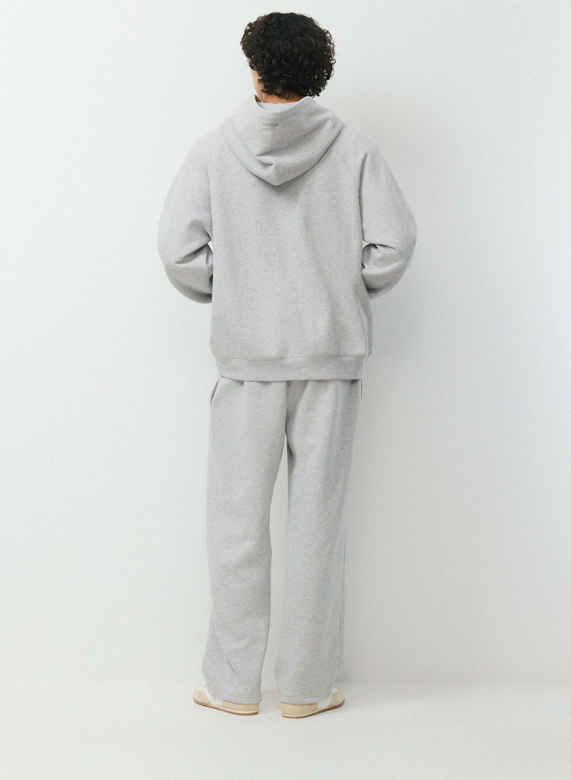 COZY SWEATFLEECE MEGA RAGLAN™ HOODIE MEN'S | Aritzia