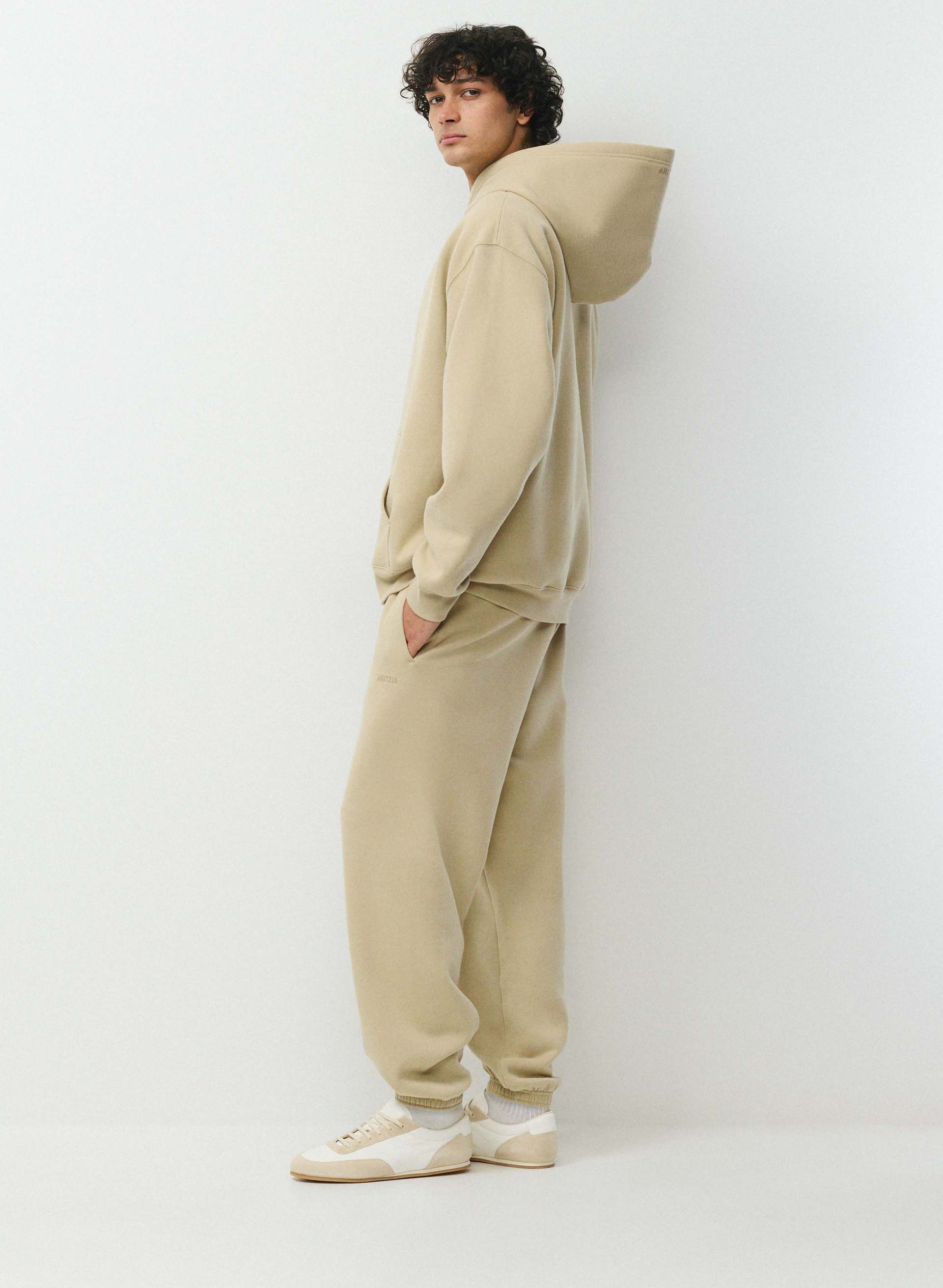 COZY SWEATFLEECE PERFECT HOODIE MEN'S | Aritzia