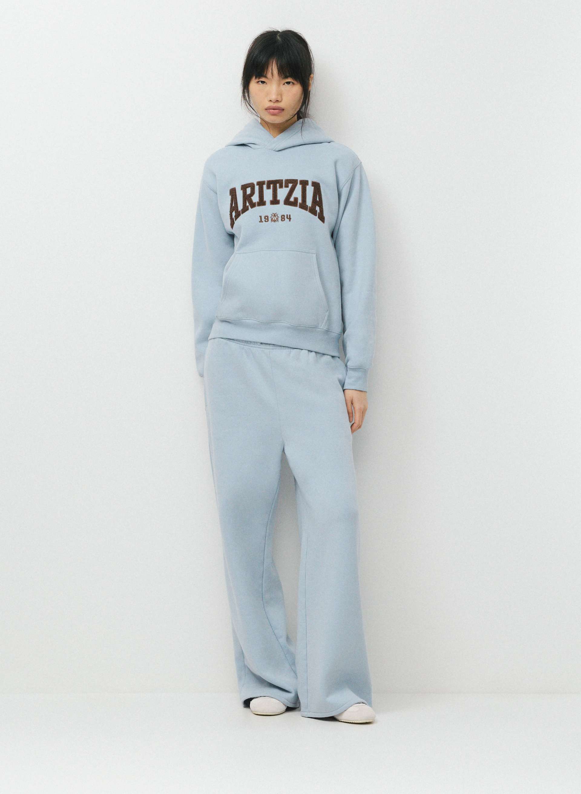 COZY SWEATFLEECE PERFECT HOODIE | Aritzia