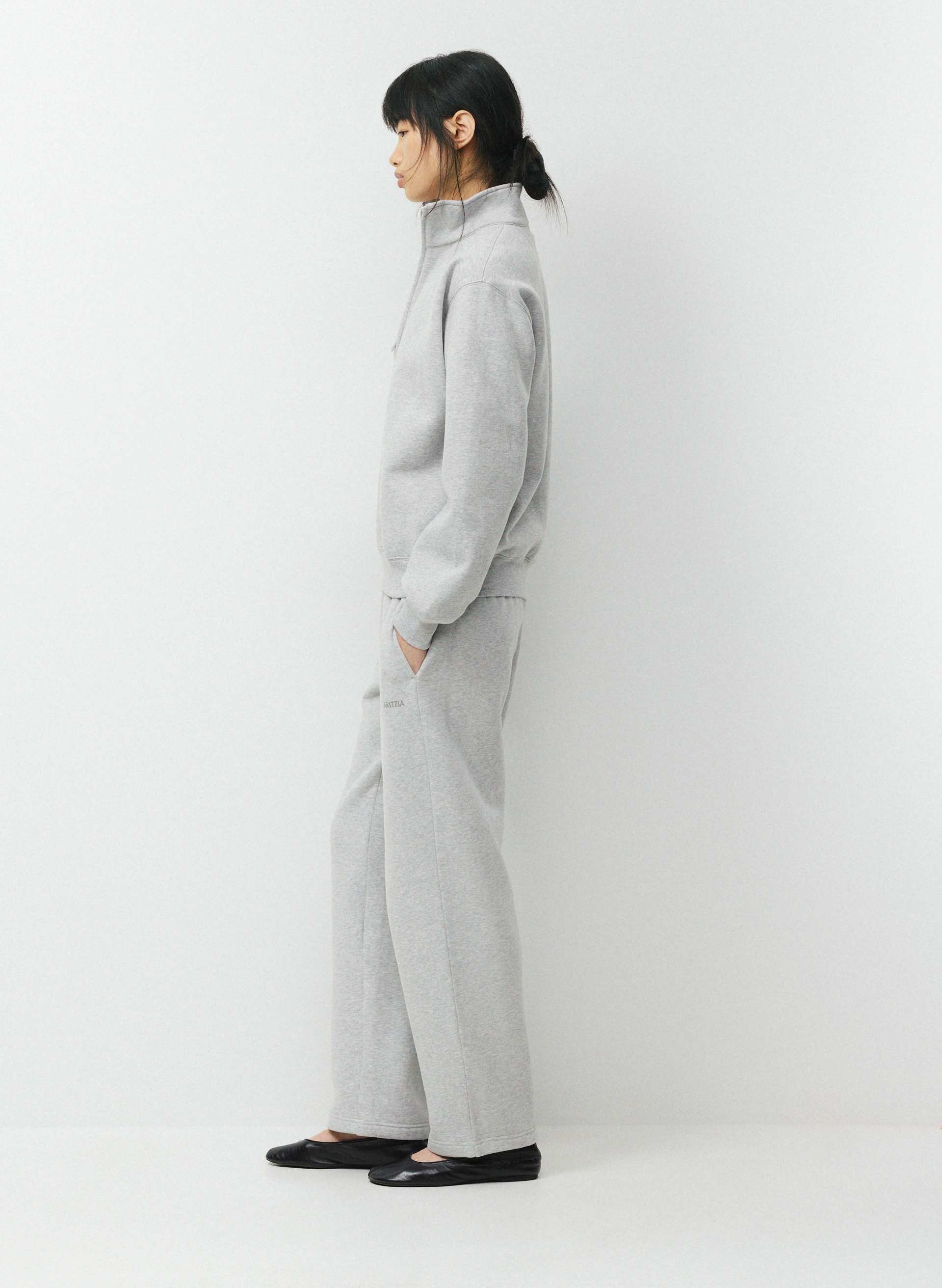 COZY SWEATFLEECE PERFECT 1/2 ZIP | Aritzia