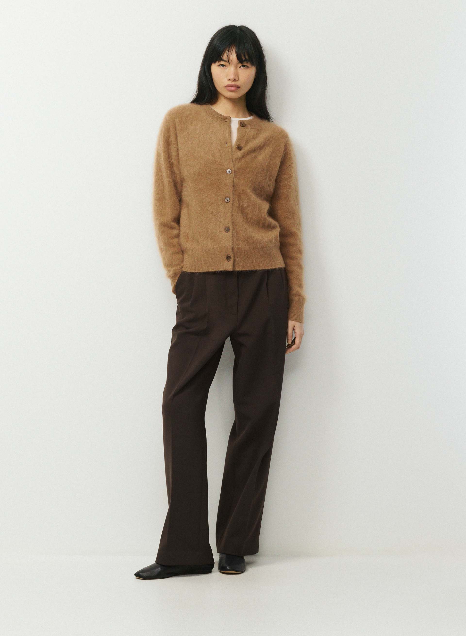 BRUSHED WOOL CASHMERE ACCLAIM CARDIGAN | Aritzia