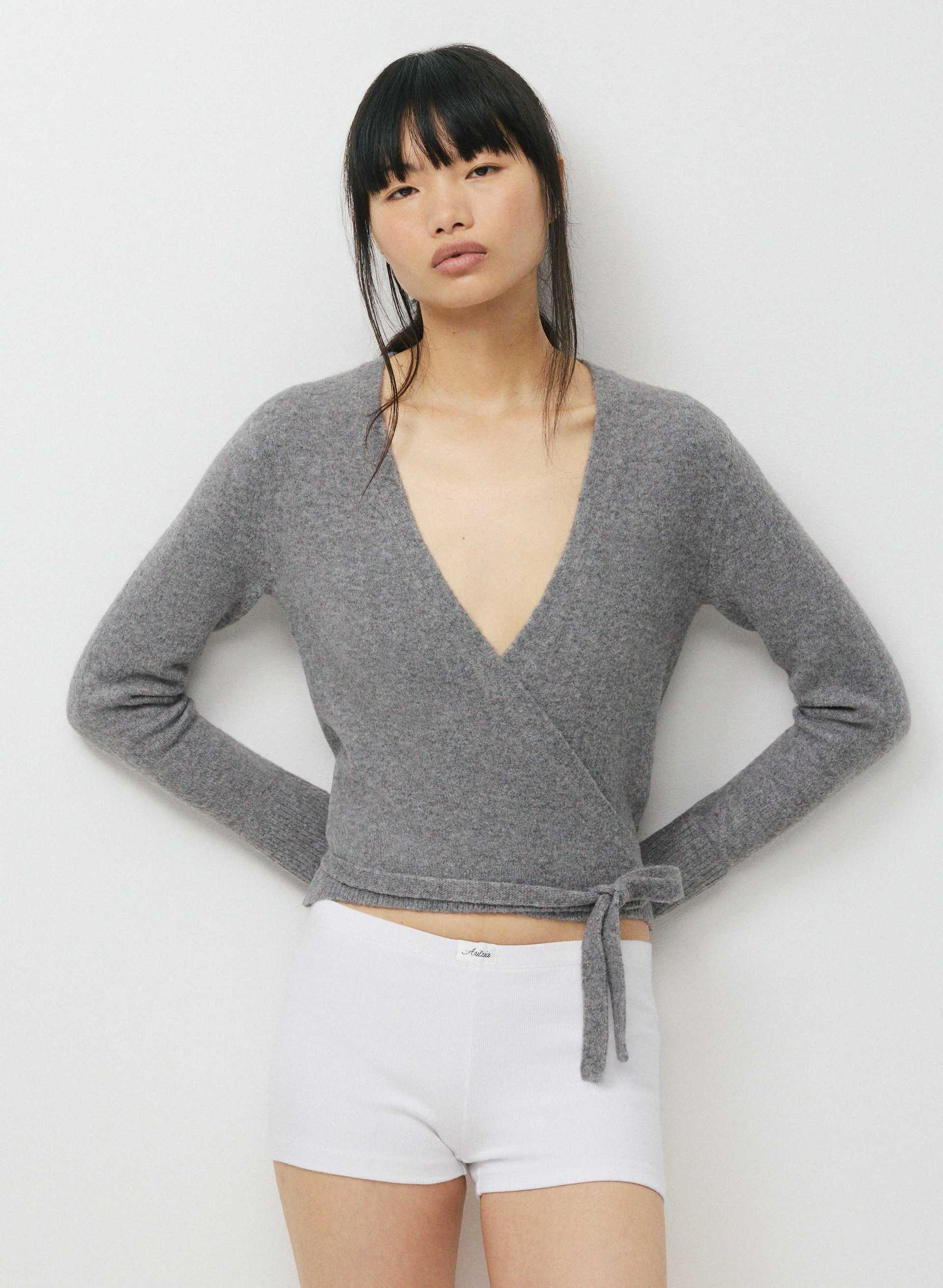 PROMISE WRAP LONGSLEEVE | Aritzia