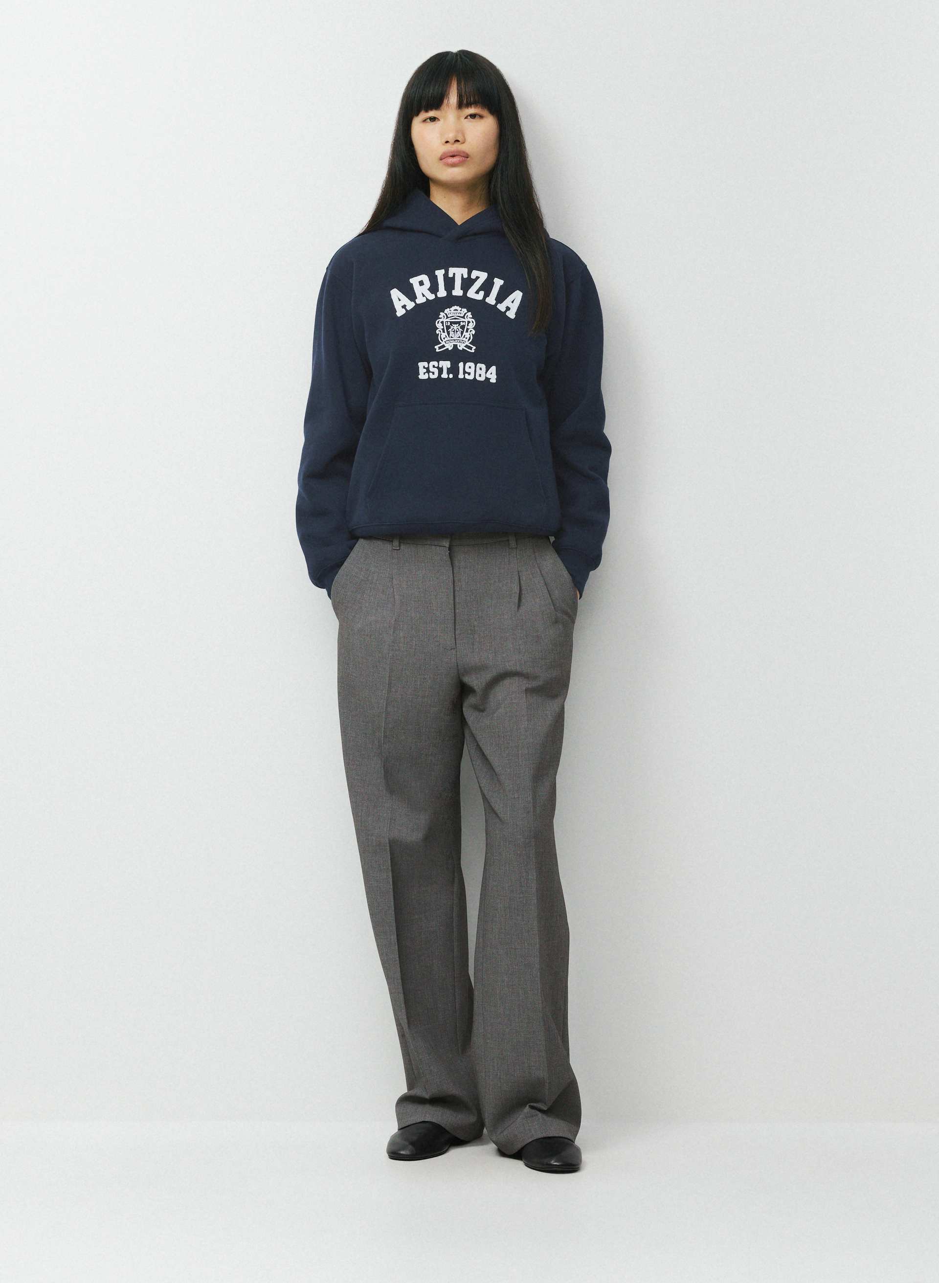 COZY SWEATFLEECE PERFECT HOODIE | Aritzia