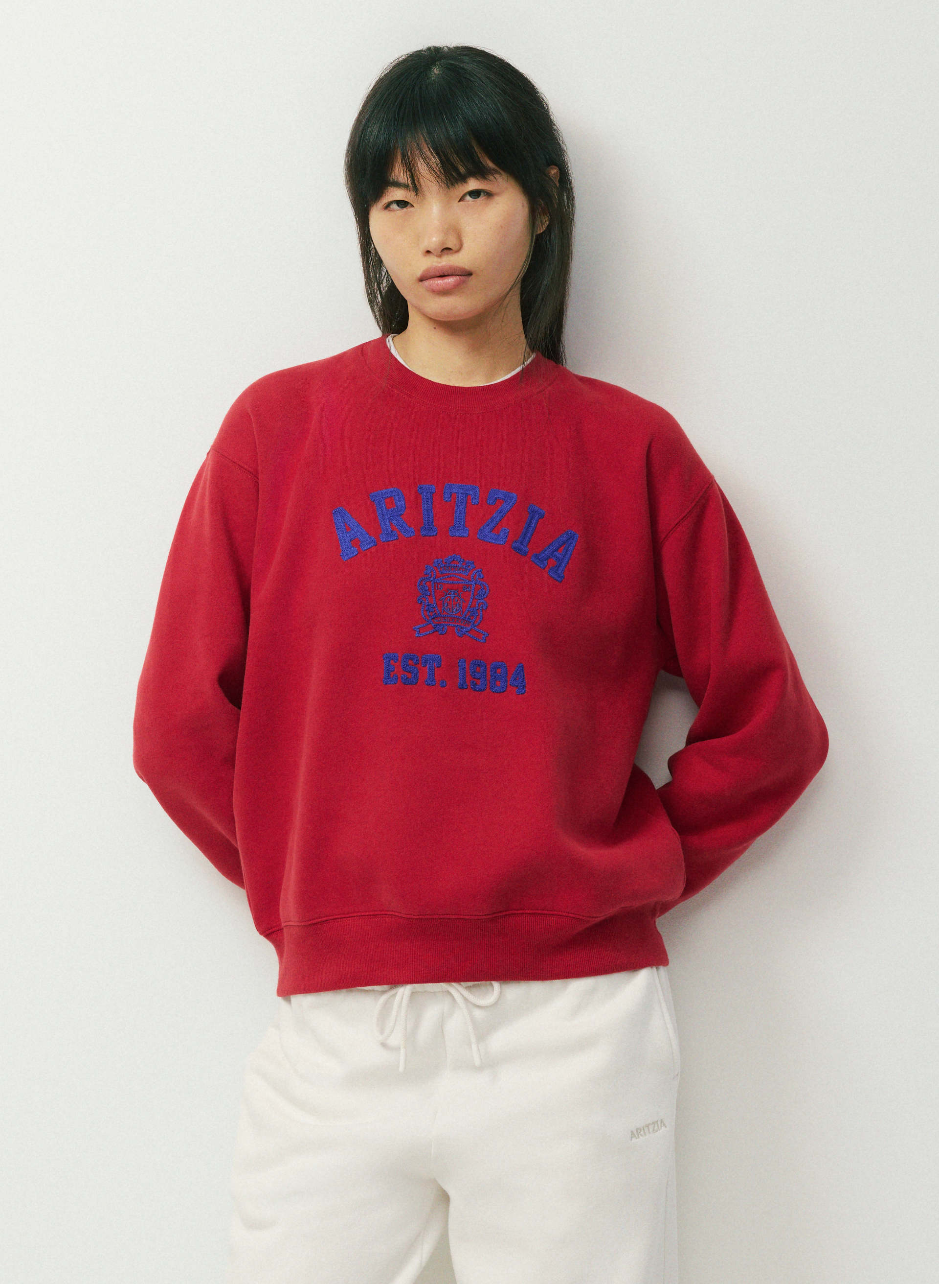COZY SWEATFLEECE PERFECT CREW SWEATSHIRT - Classic fan-favourite fleece crewneck sweatshirt with text graphic. 