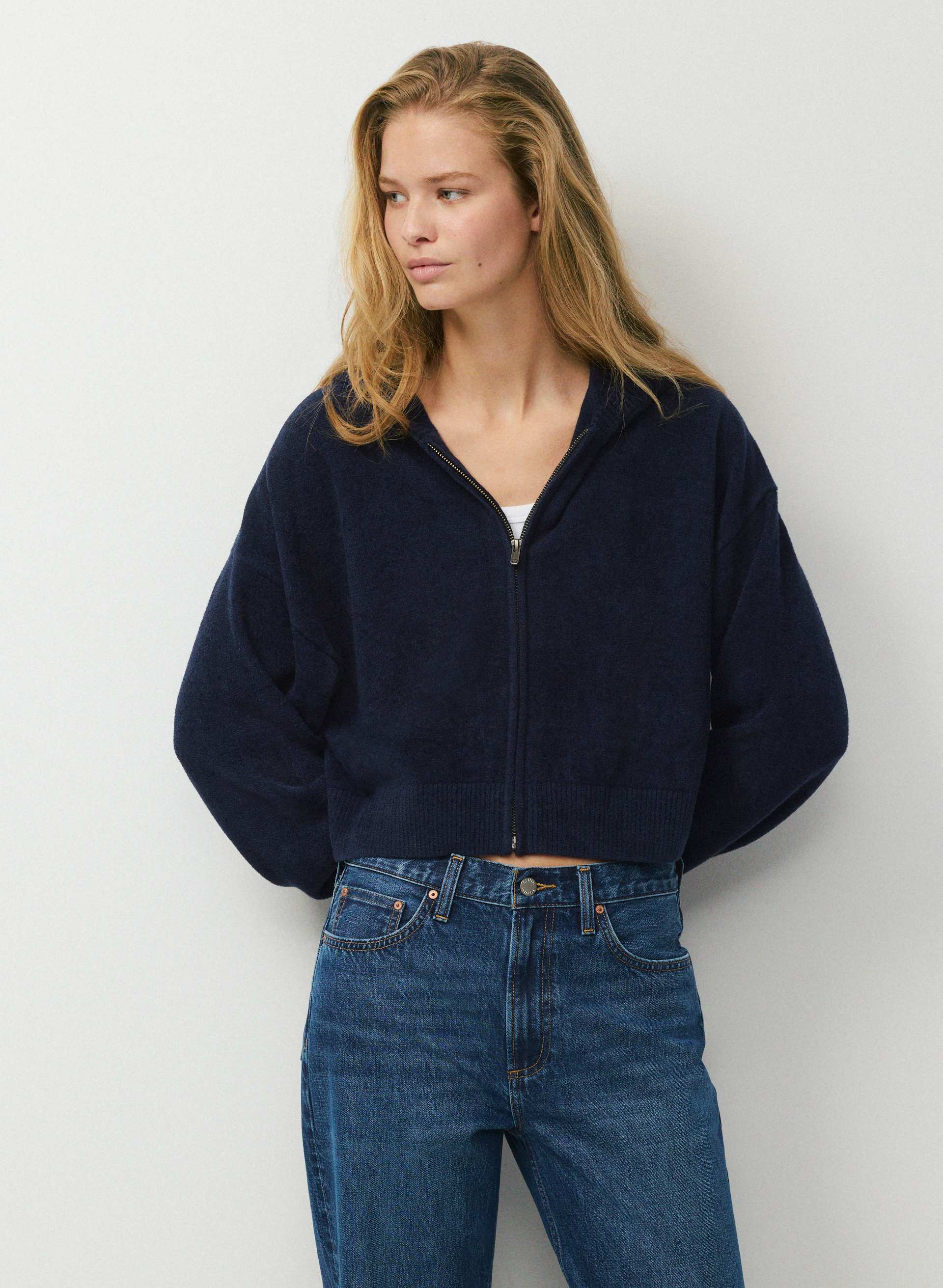 CHANDAIL OCTAVIA CAP. FERM. ÉCL. | Aritzia
