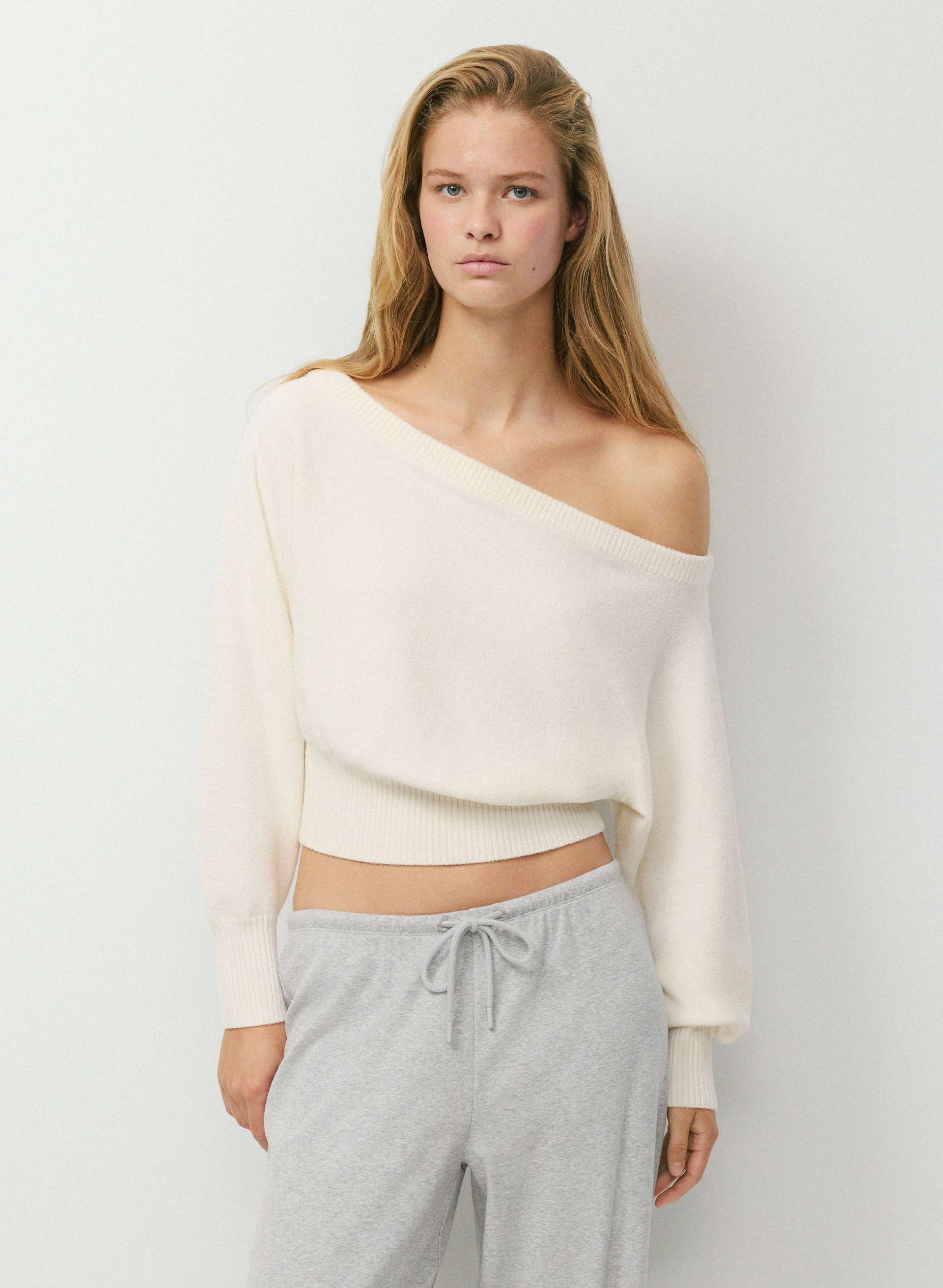 CHARMING SWEATER | Aritzia