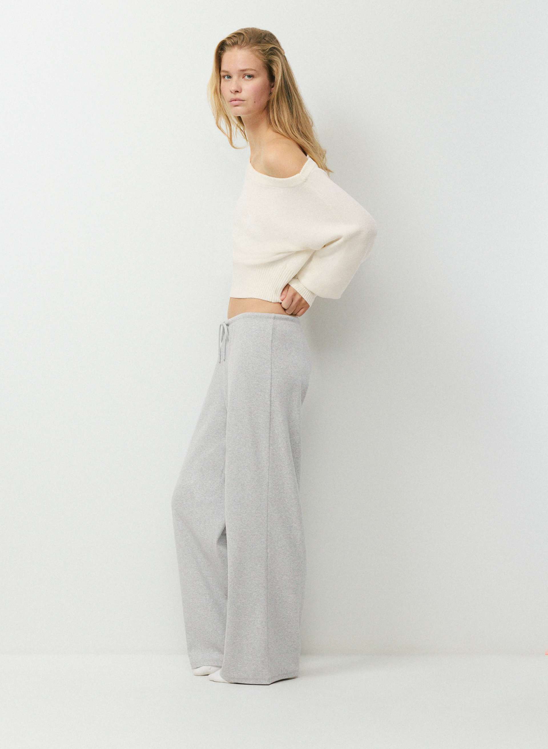 CHARMING SWEATER | Aritzia