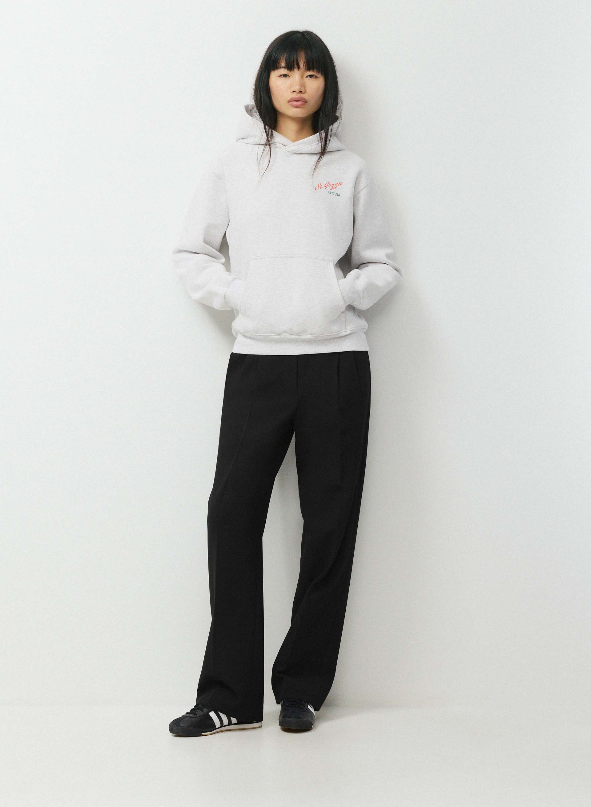 COZY SWEATFLEECE PERFECT HOODIE | Aritzia