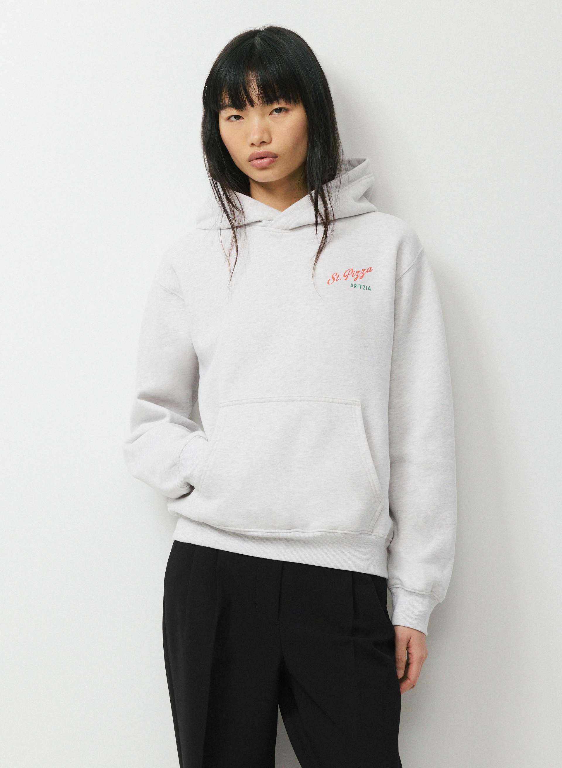 COZY SWEATFLEECE PERFECT HOODIE | Aritzia