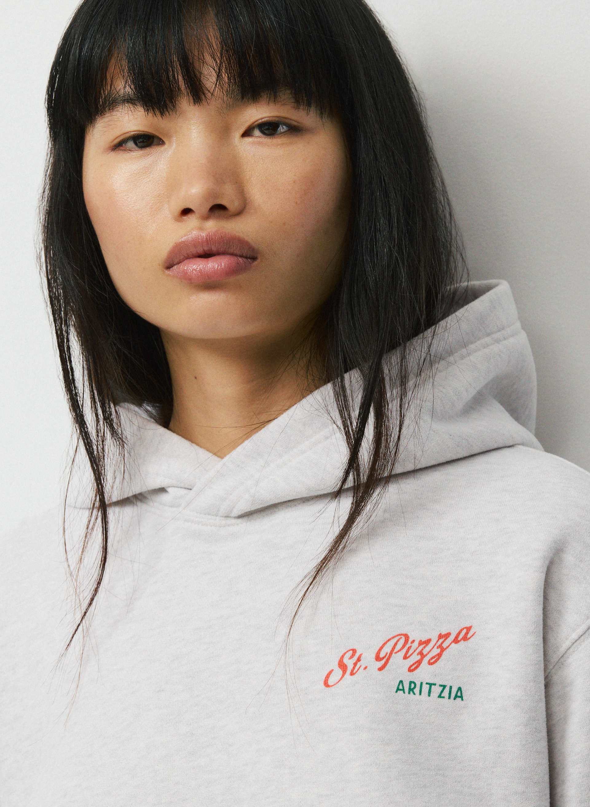 COZY SWEATFLEECE PERFECT HOODIE | Aritzia