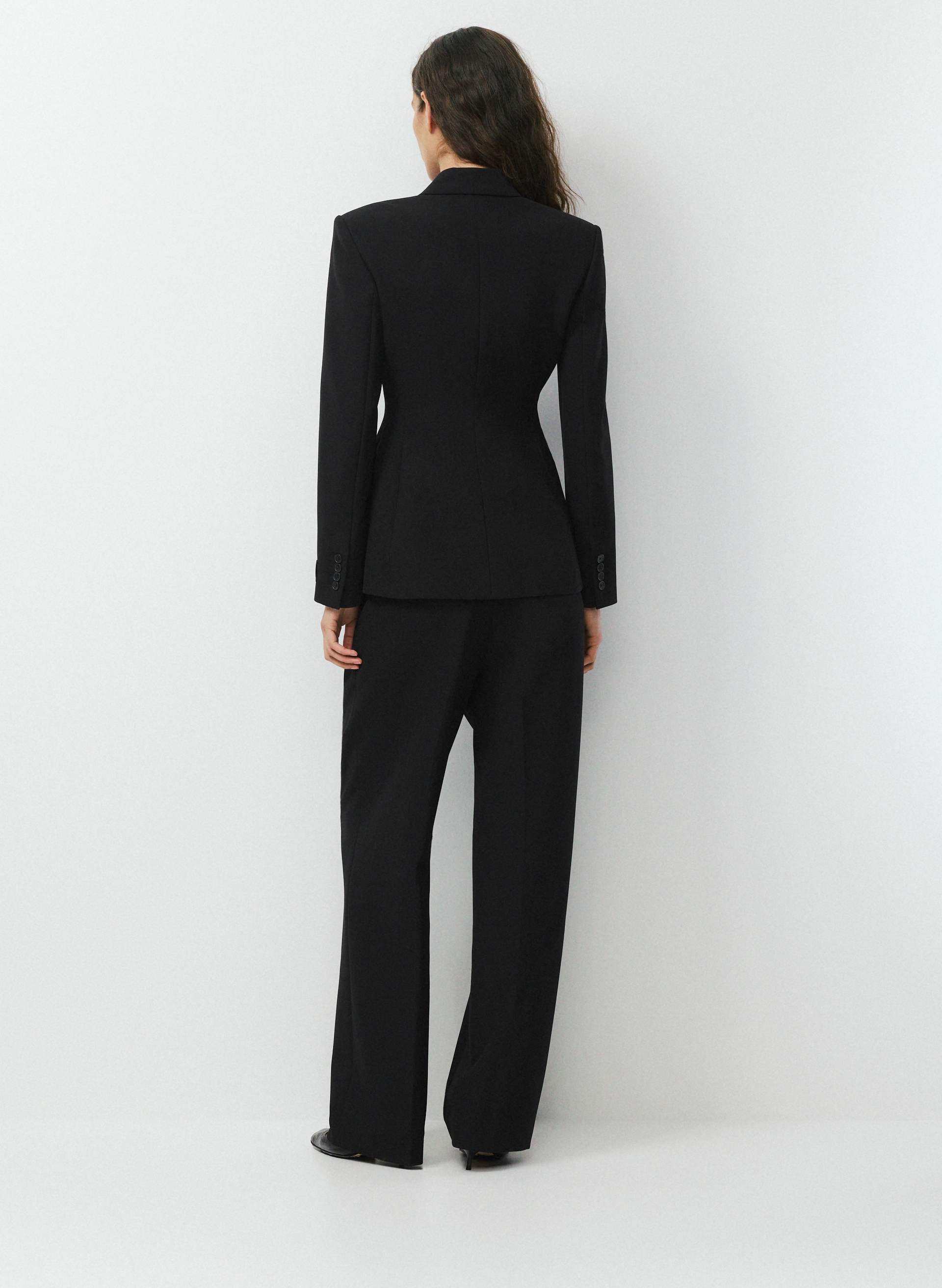 STANDOUT BLAZER | Aritzia