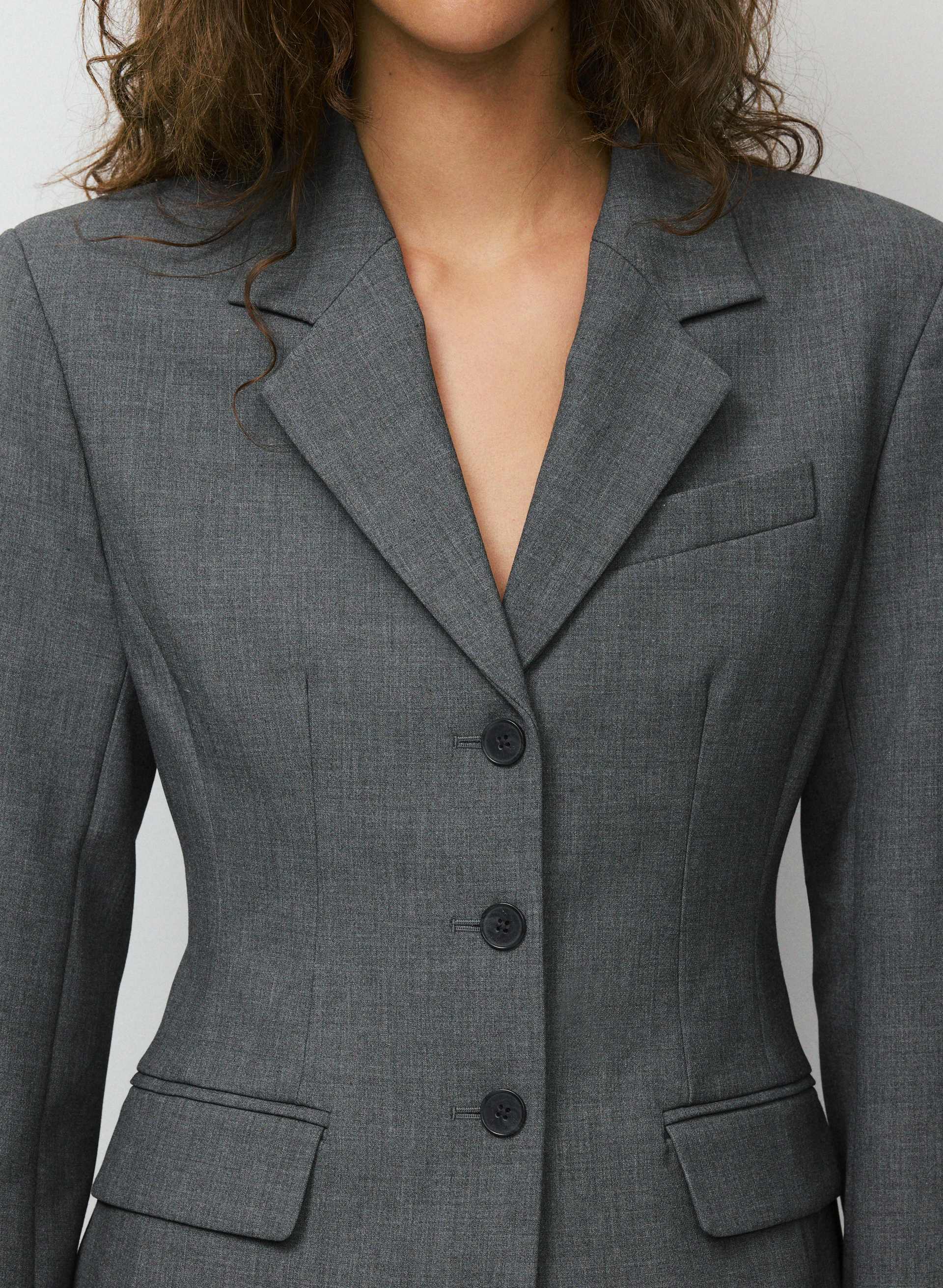 STANDOUT BLAZER | Aritzia