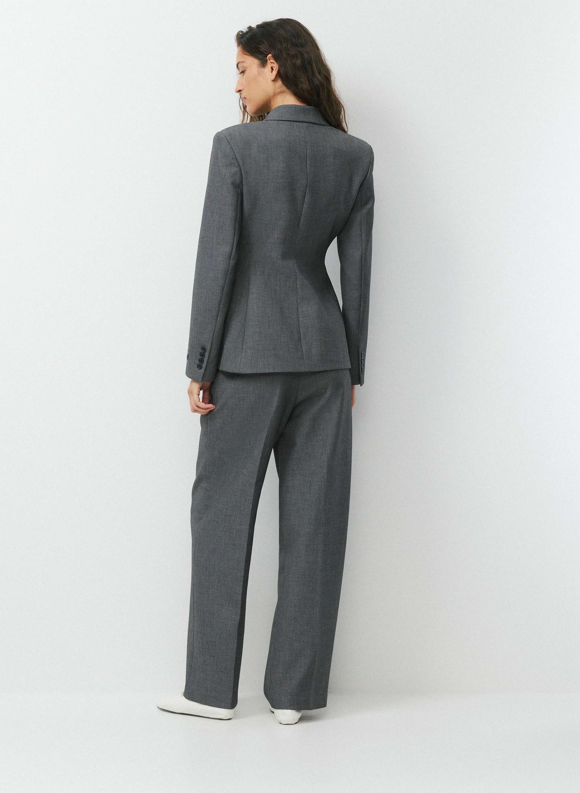 STANDOUT BLAZER | Aritzia