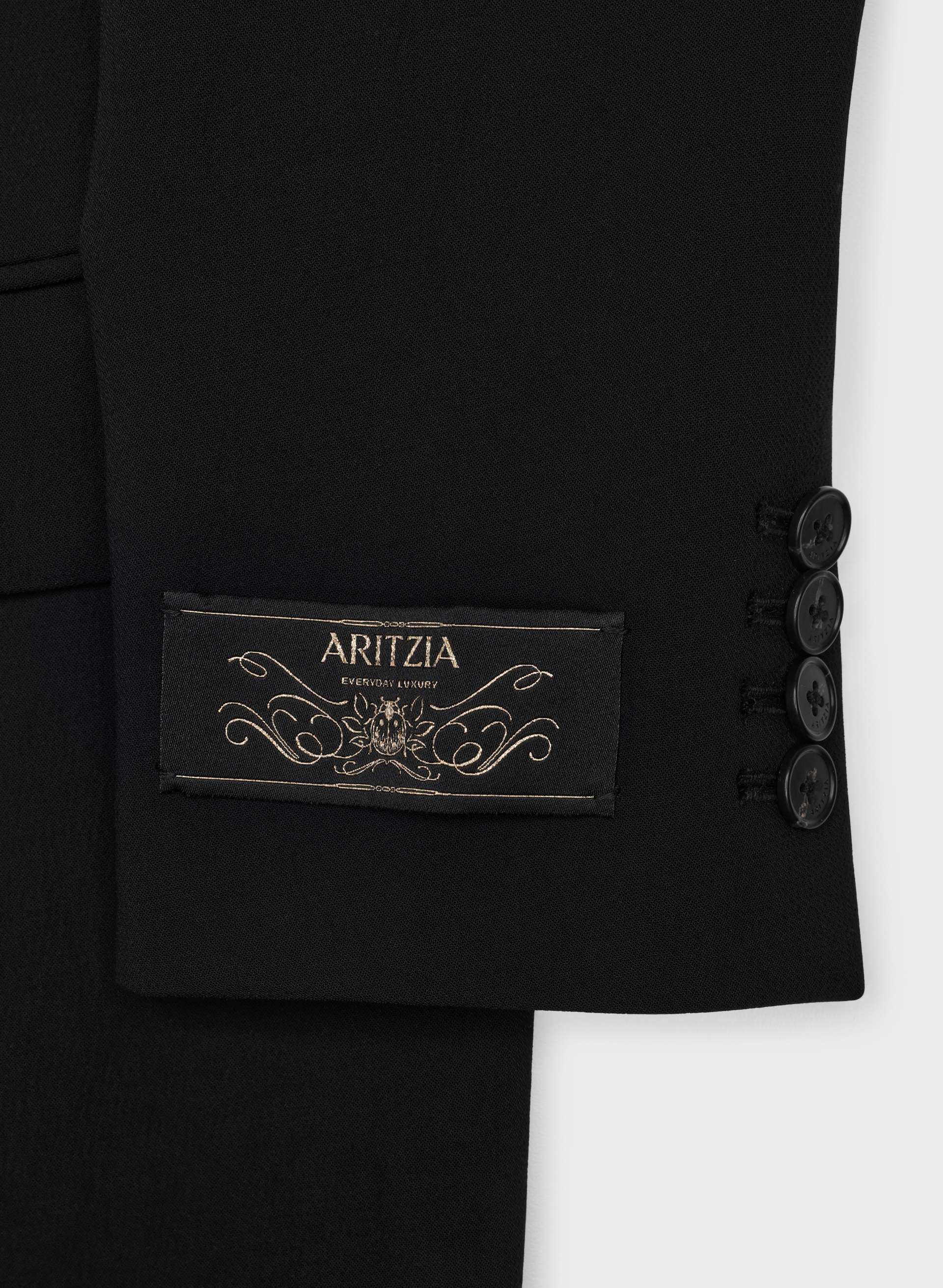 GENERATION BLAZER | Aritzia