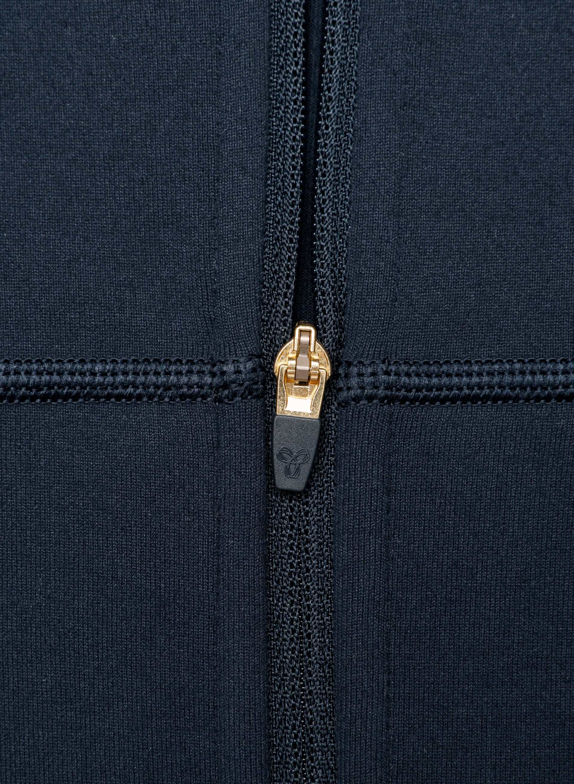 LIFE RELAY ZIP-UP | Aritzia
