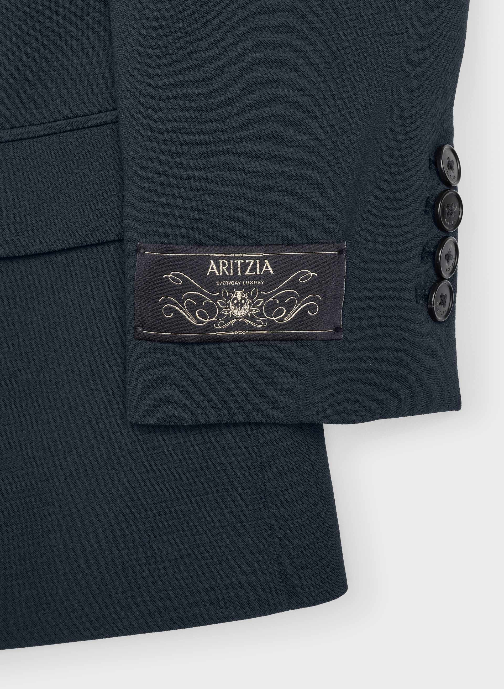 ETIQUETTE BLAZER | Aritzia