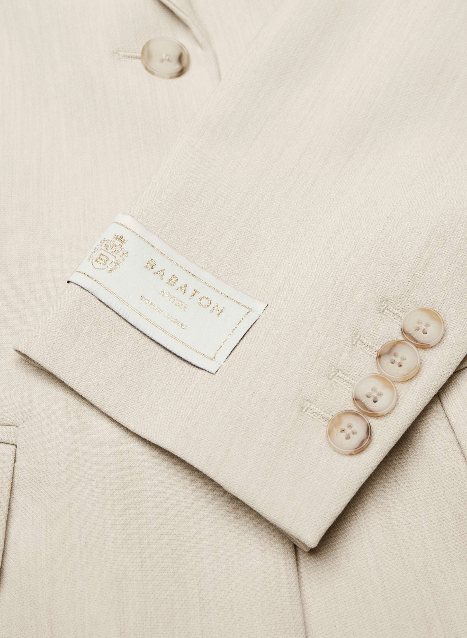 STANDOUT BLAZER | Aritzia