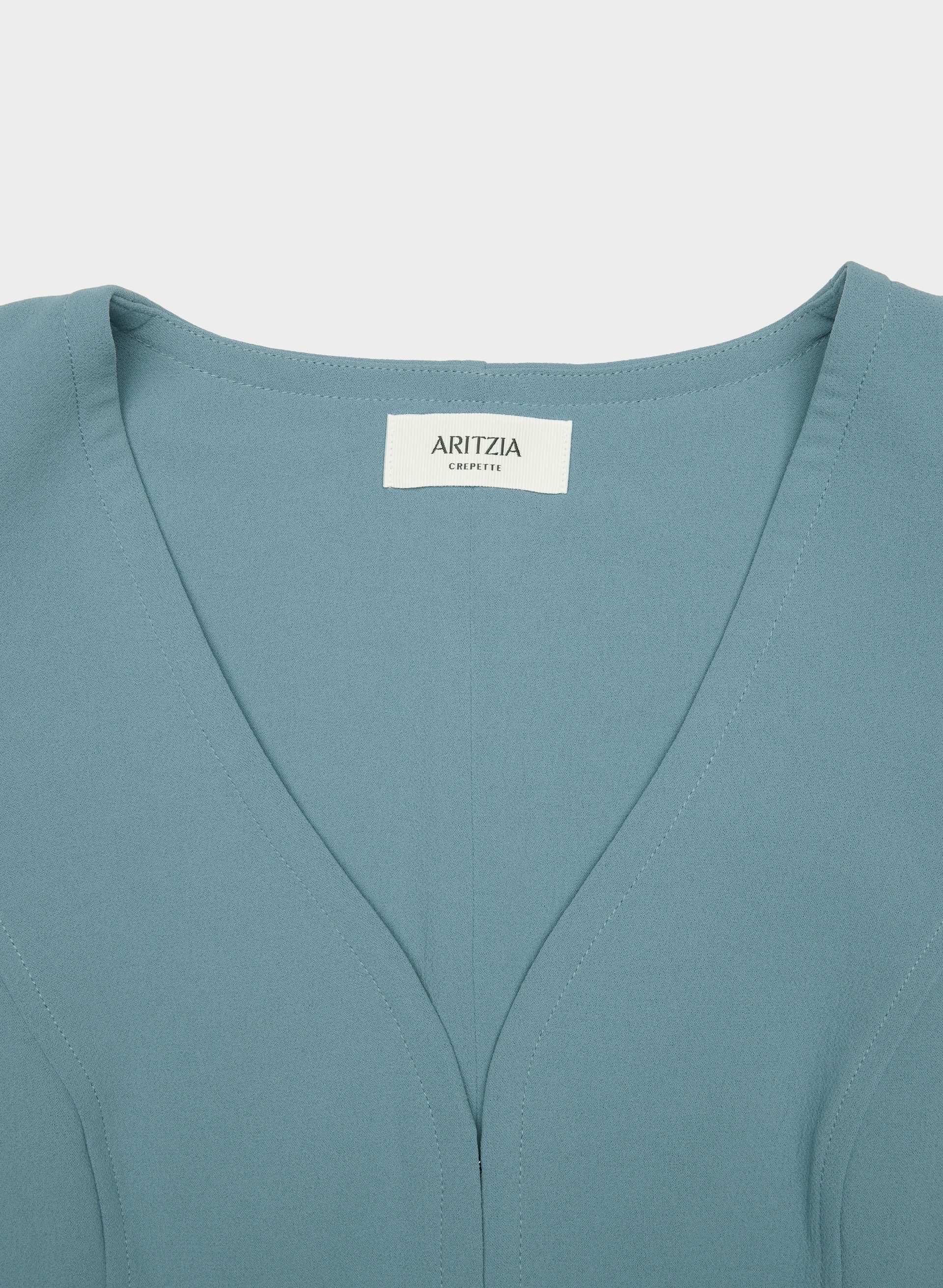 ATTIRE VEST | Aritzia