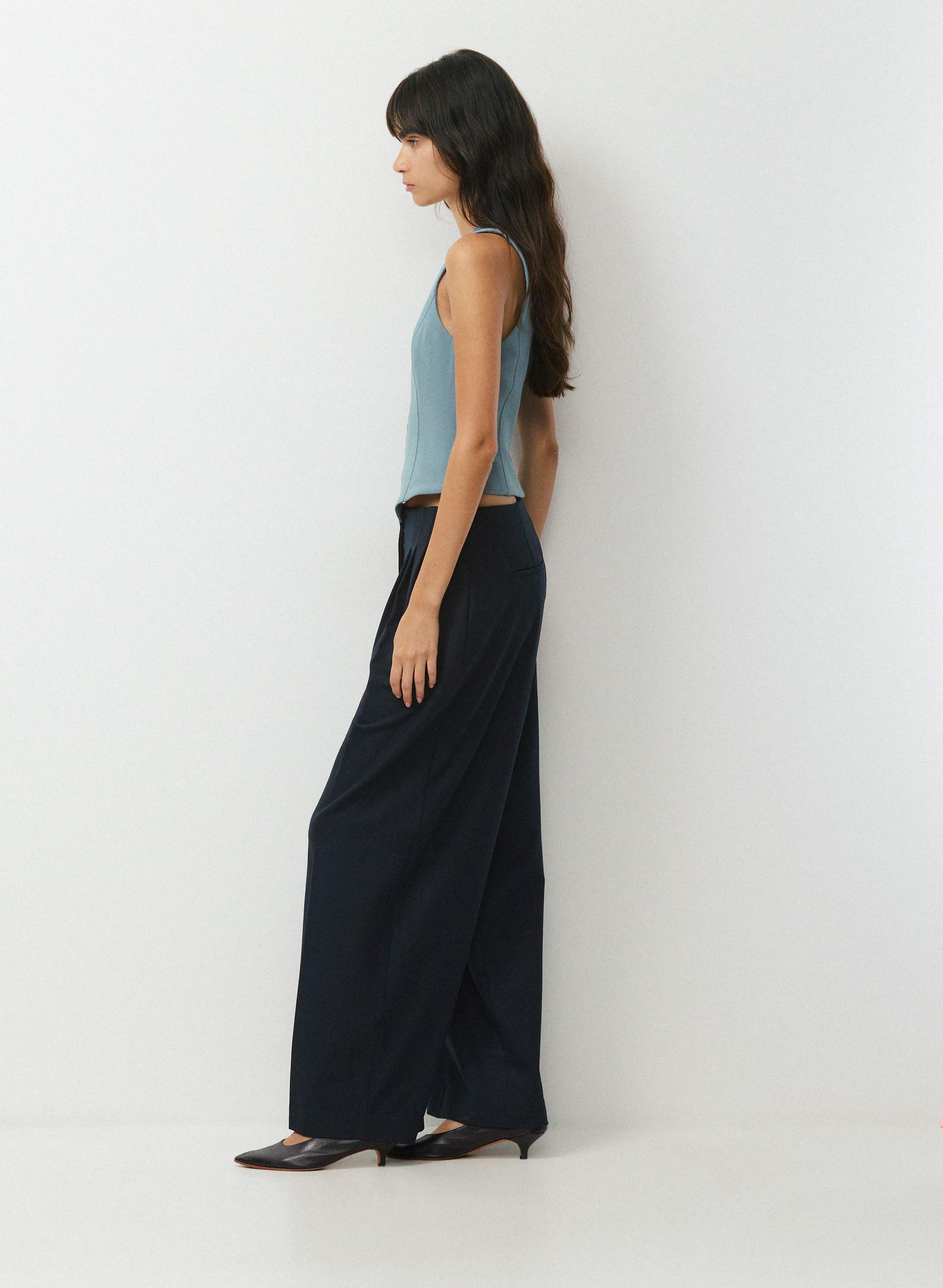 ATTIRE VEST | Aritzia