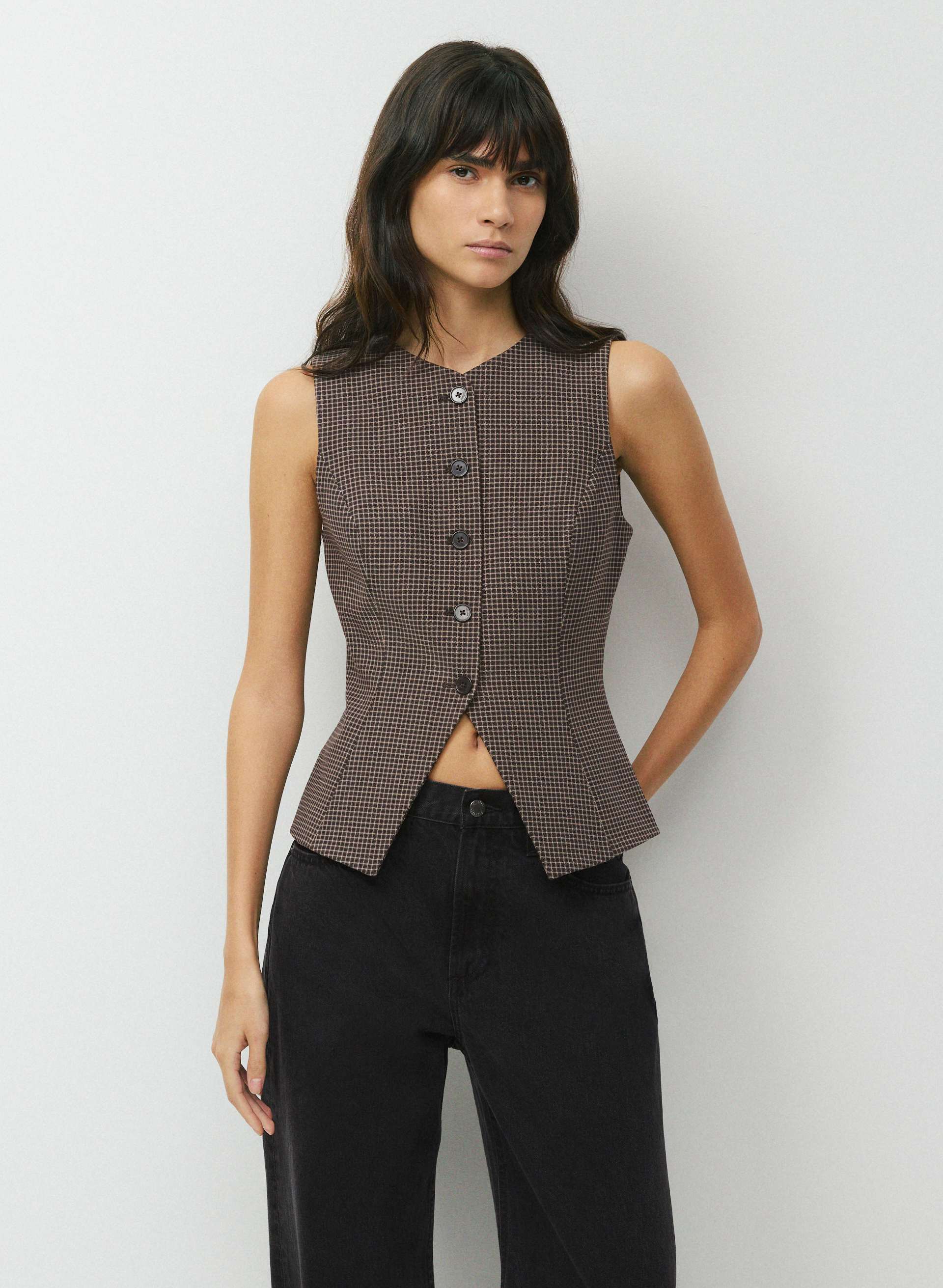 GILET REGAL - Gilet boutonné étroit en tissu croisé. 