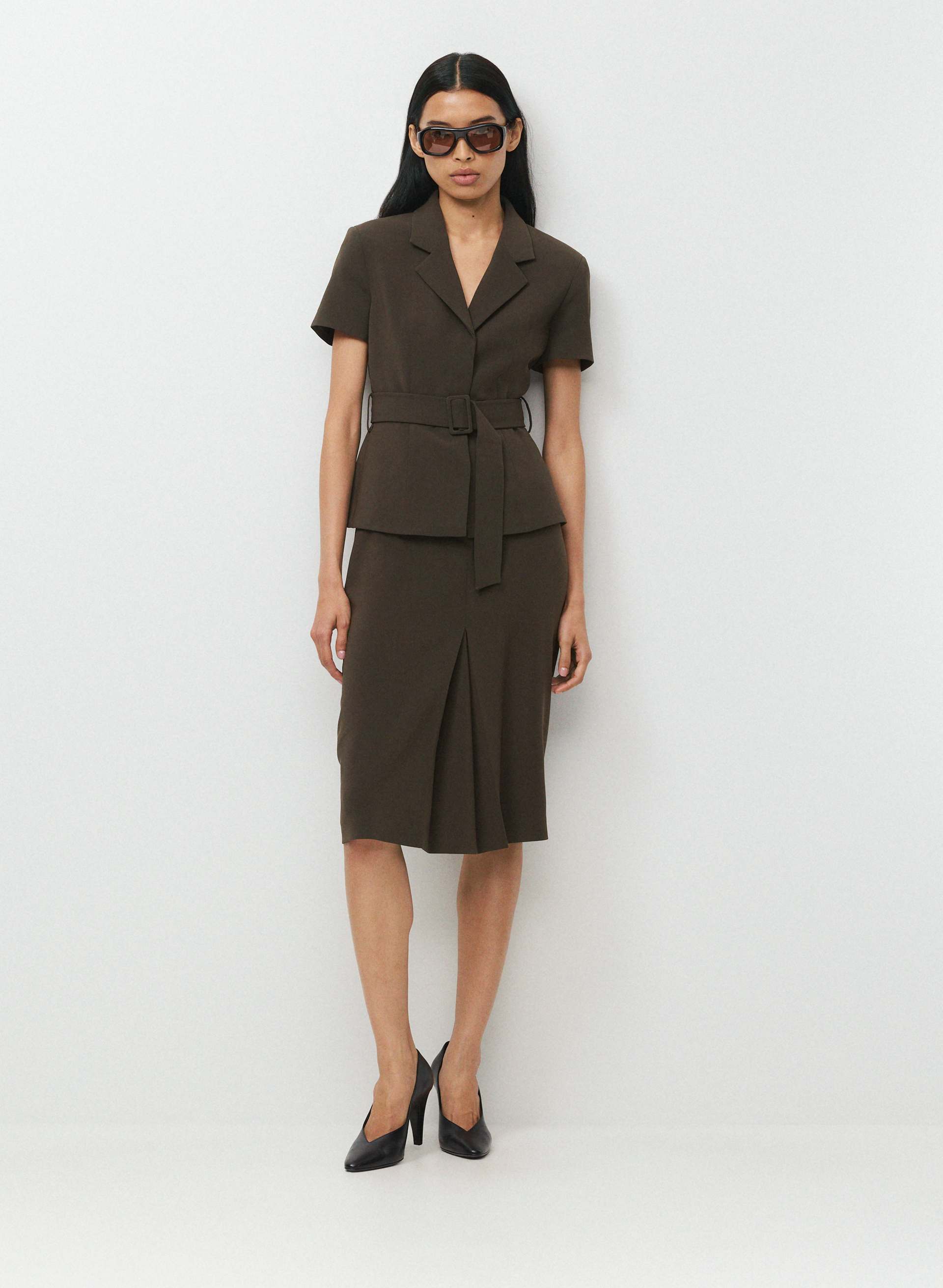 BRYNN SHORTSLEEVE BLAZER | Aritzia