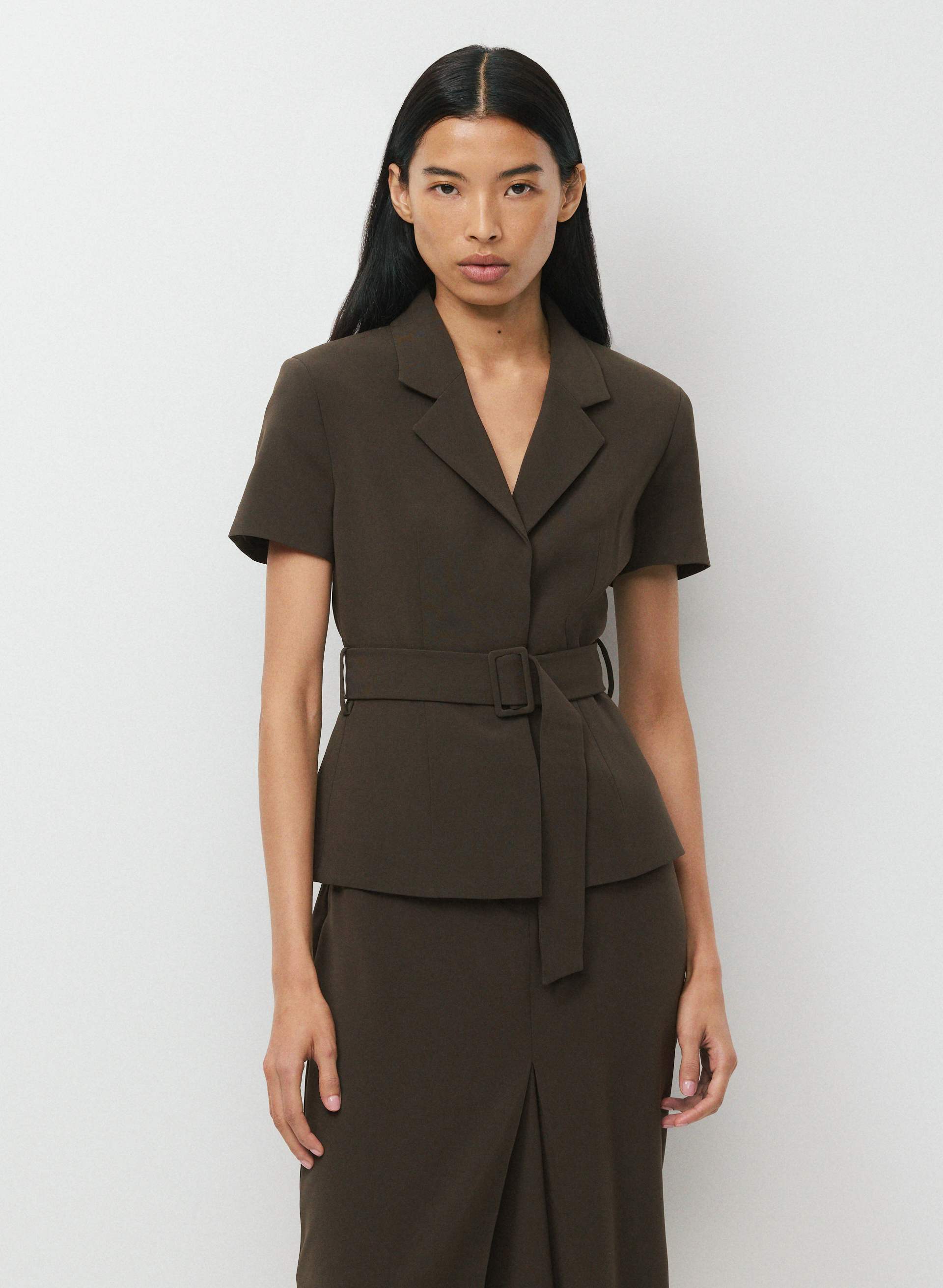 BRYNN SHORTSLEEVE BLAZER | Aritzia