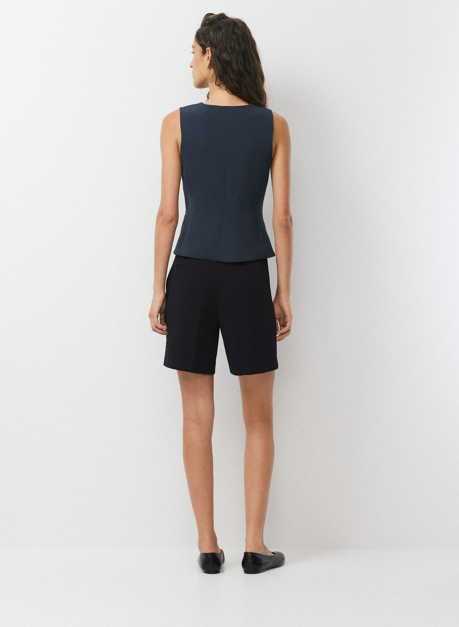 REGAL VEST | Aritzia