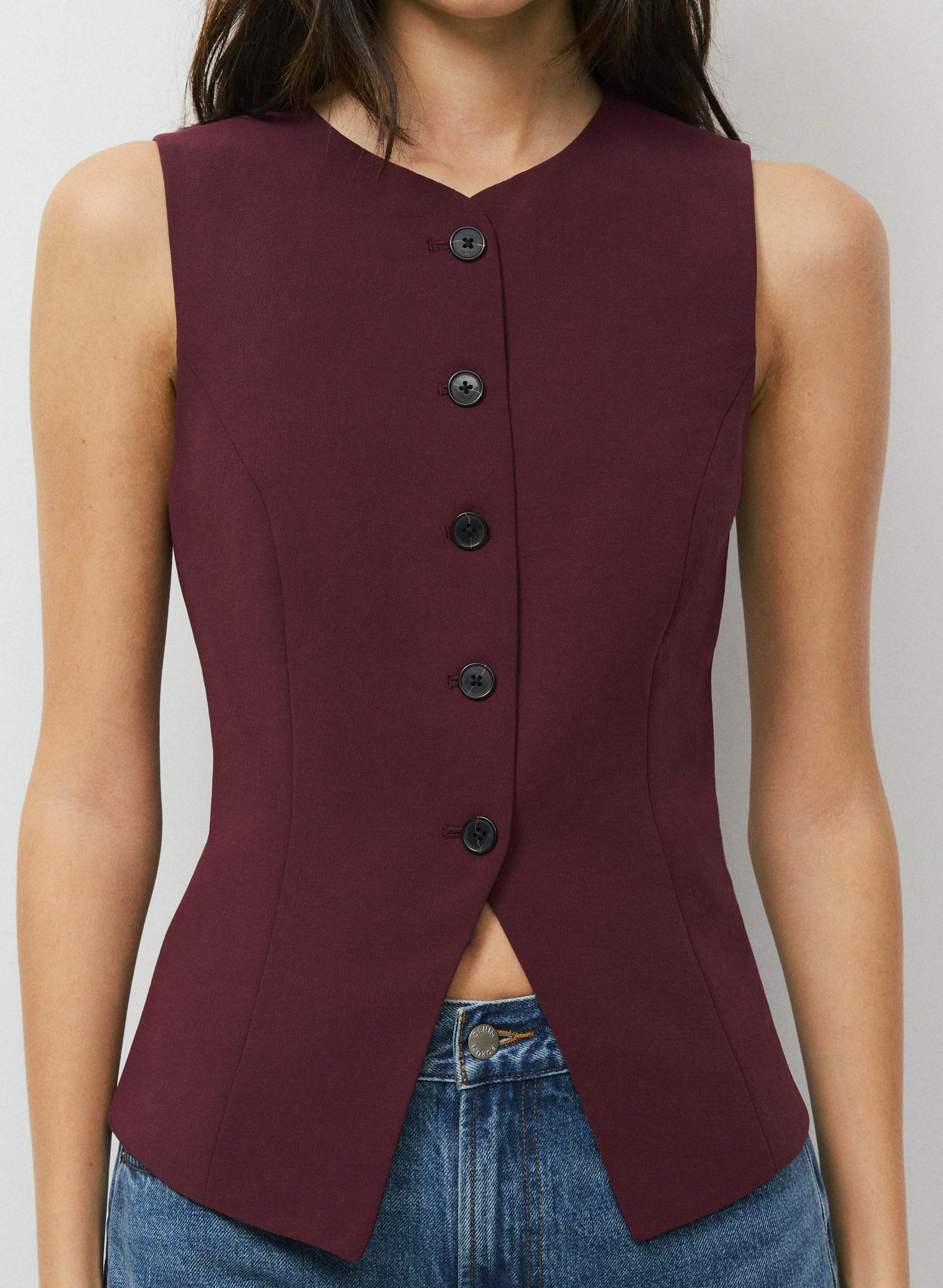 REGAL VEST | Aritzia