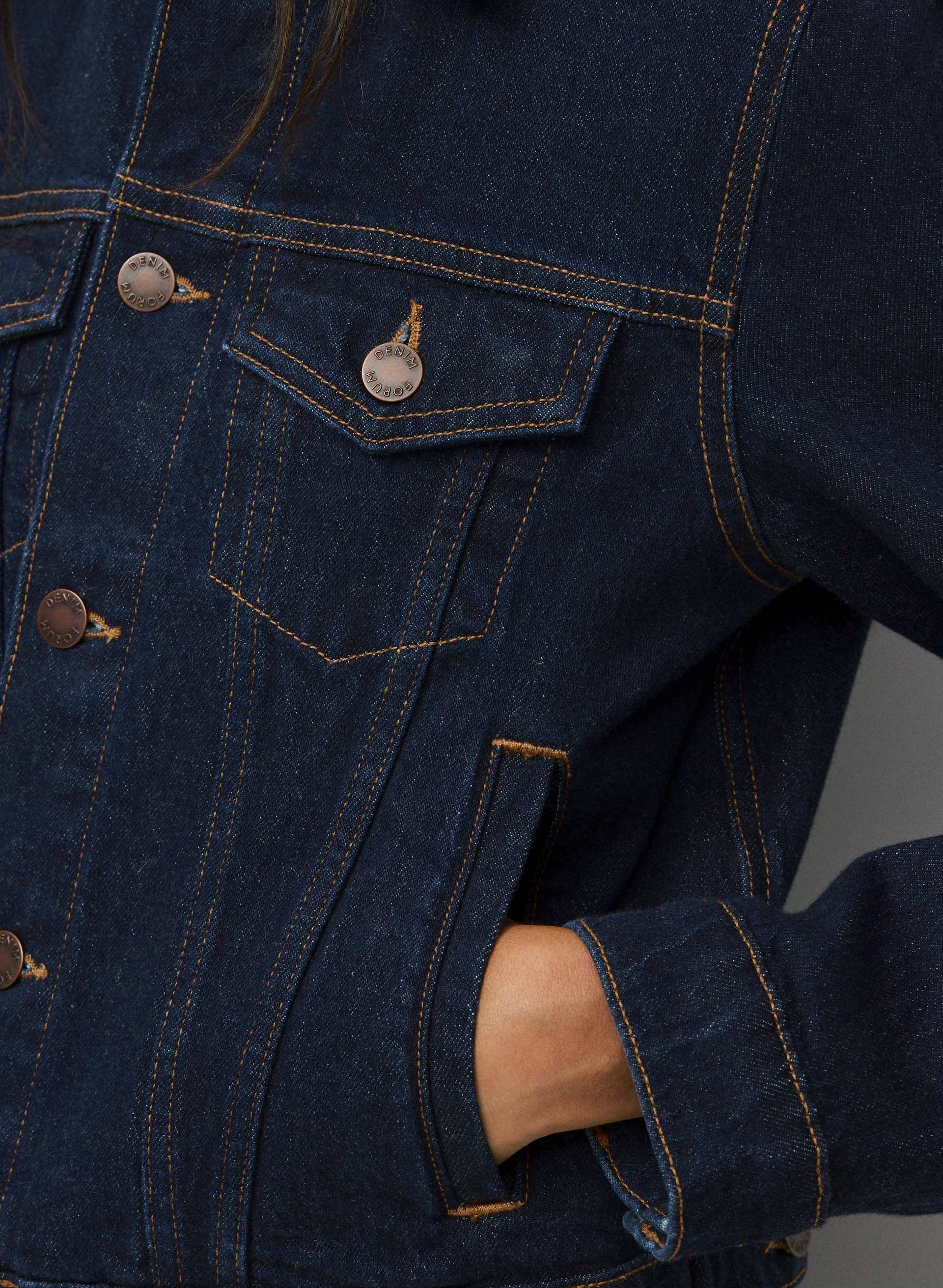 TONI SHRUNKEN DENIM JACKET | Aritzia