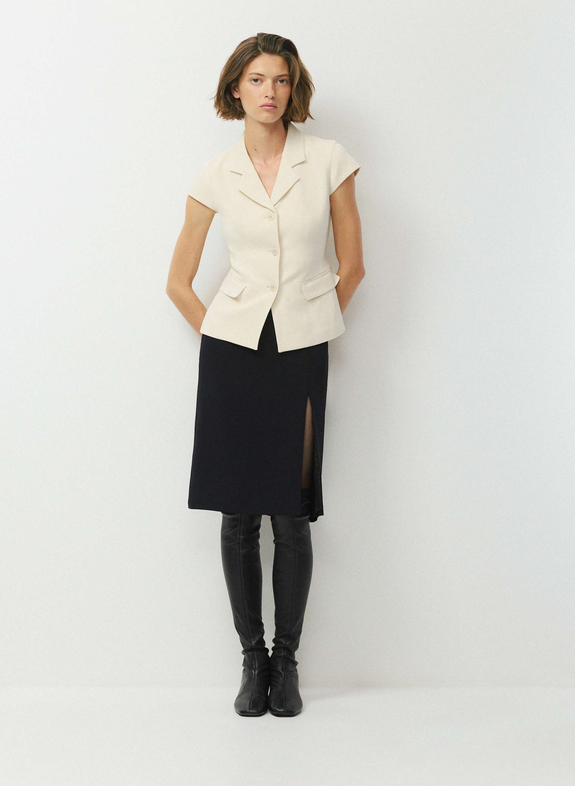 DOMAIN BLAZER - PRECISION SWAY™ - Slim-fit single-breasted crepe blazer with cap sleeves. 
