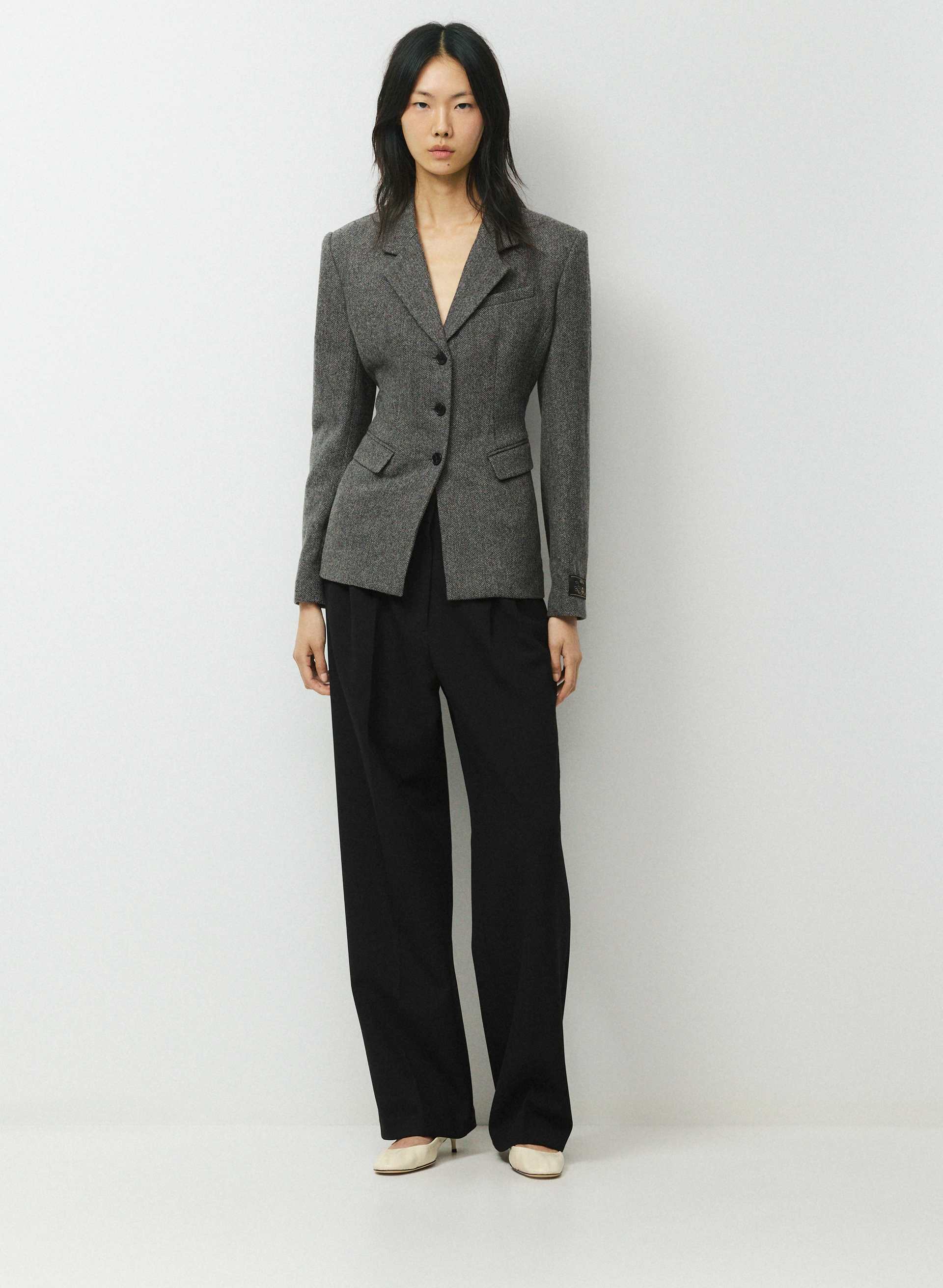STANDOUT BLAZER | Aritzia