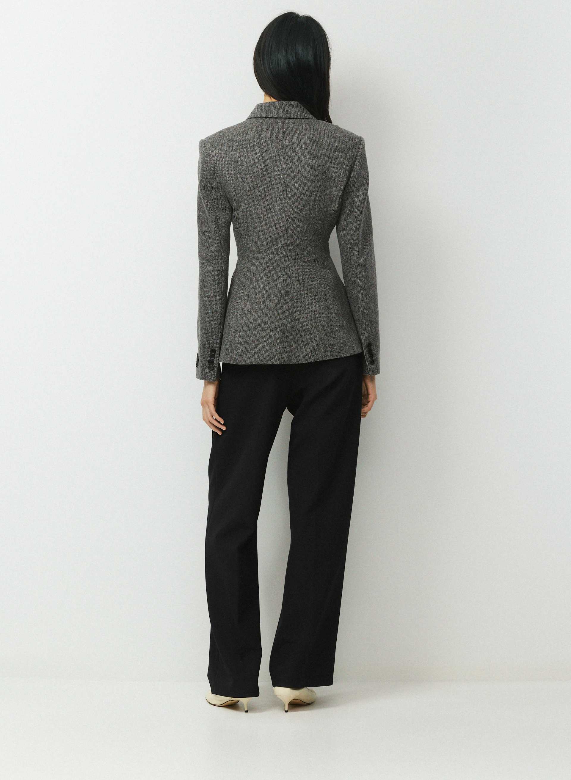 STANDOUT BLAZER | Aritzia