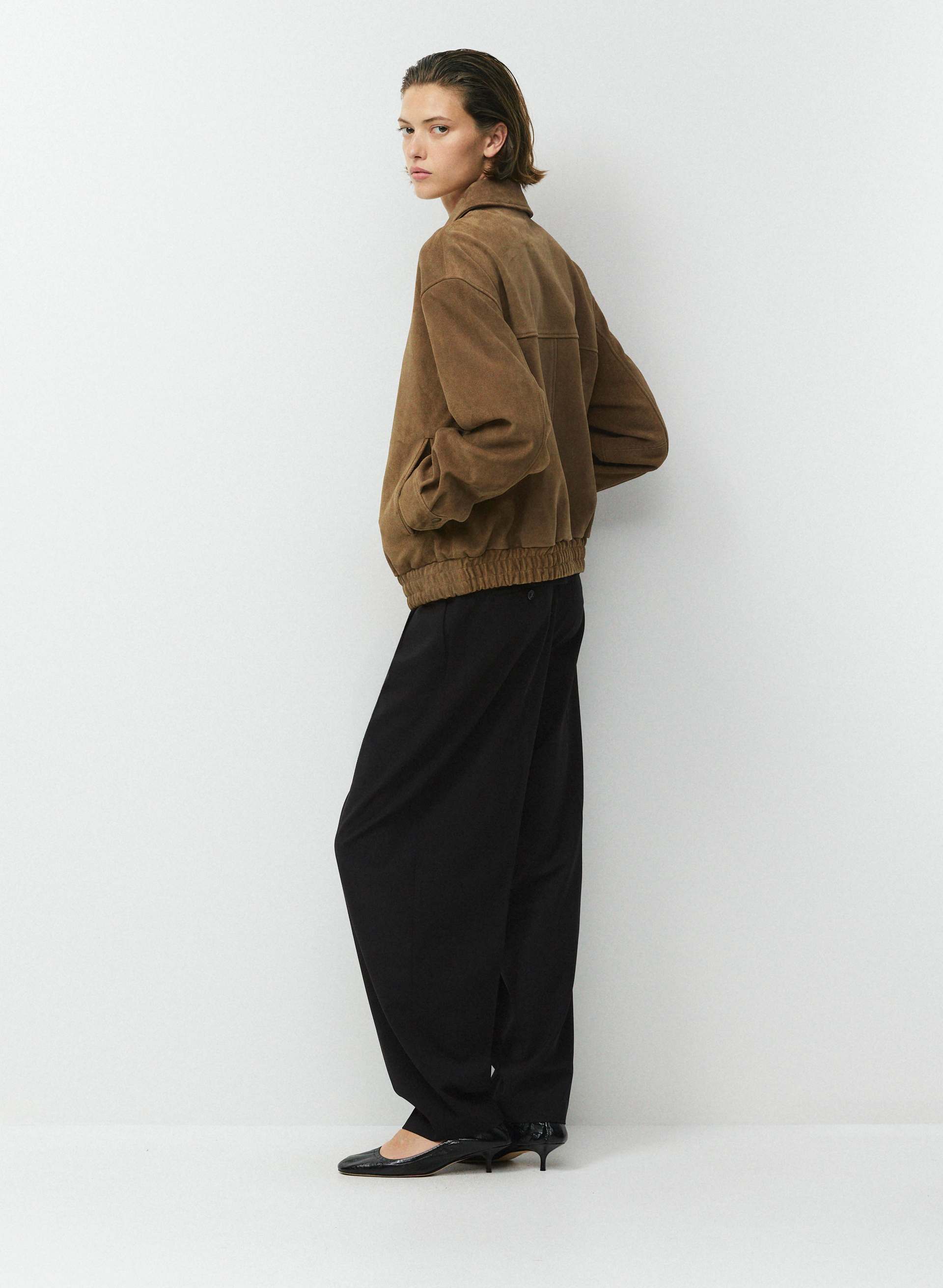 JONES BOMBER | Aritzia
