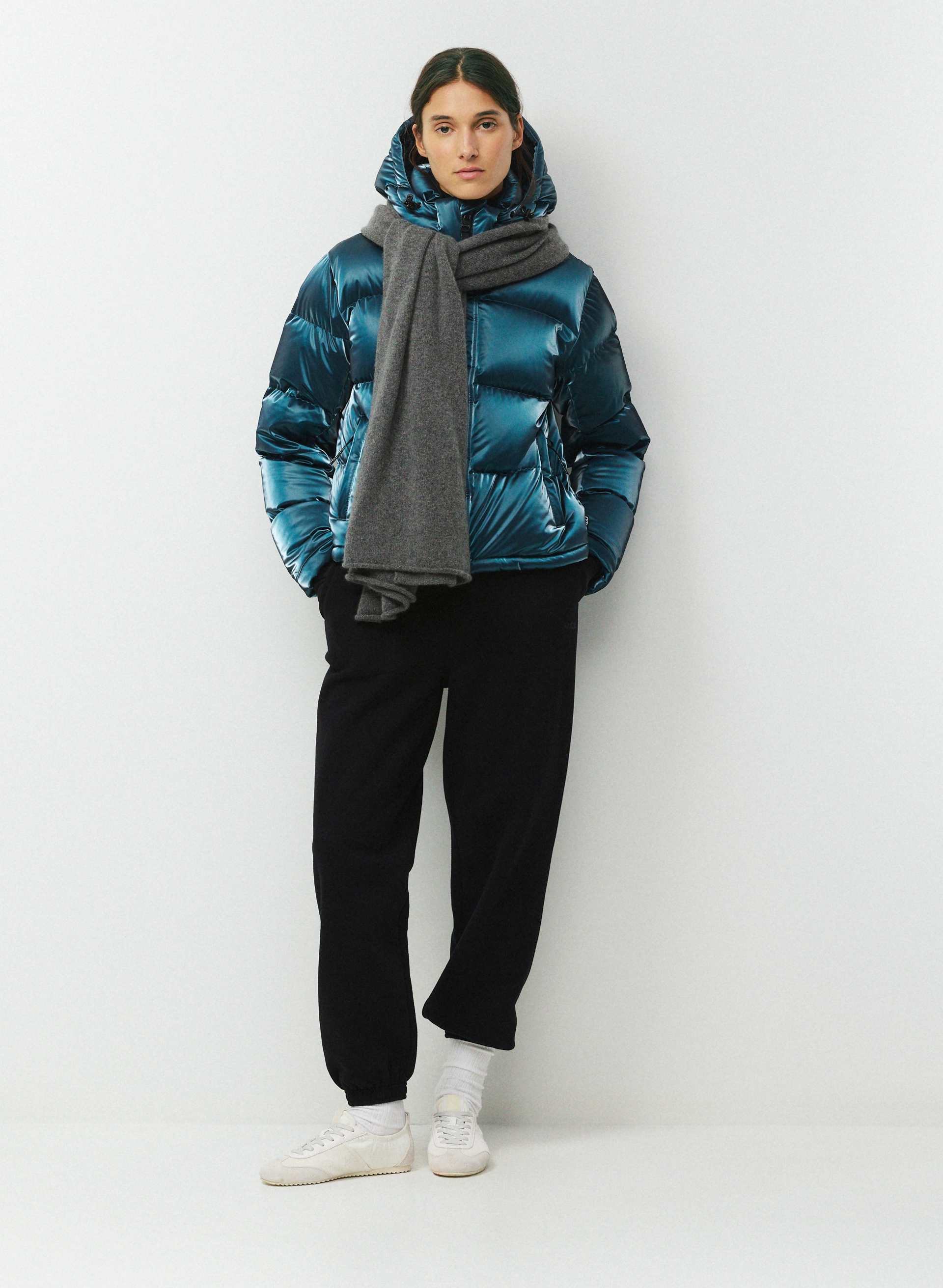 THE SUPER PUFF™ SHORTY | Aritzia