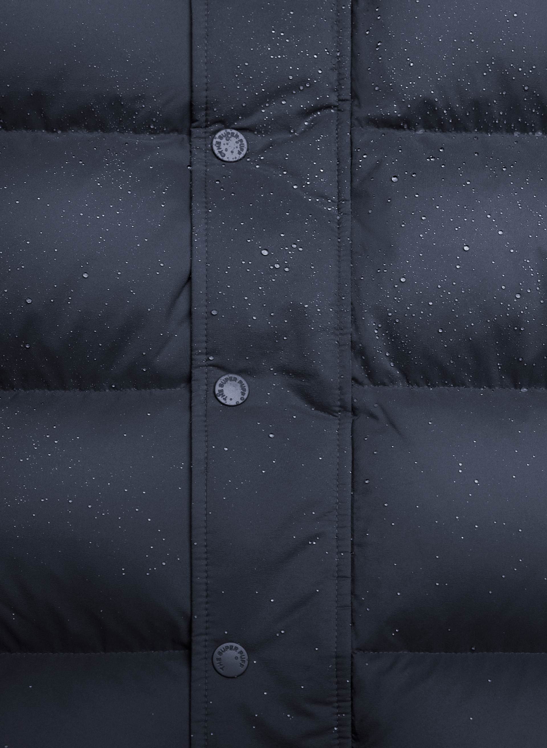 THE SUPER PUFF™ VEST | Aritzia