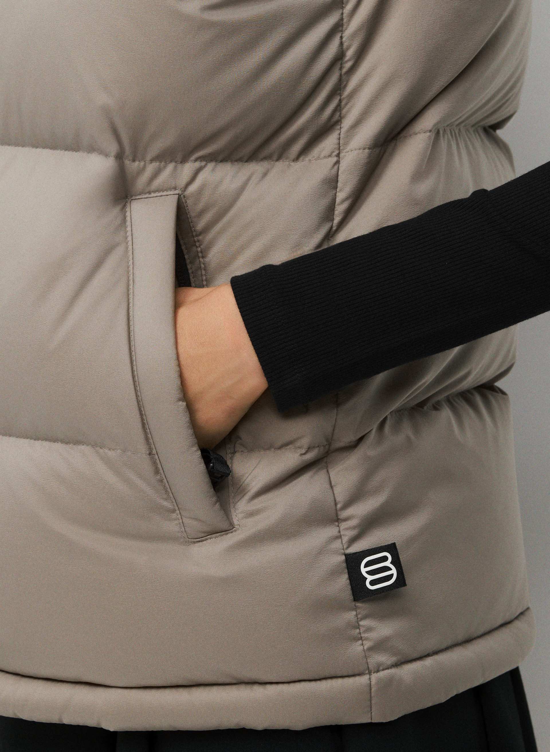 THE SUPER PUFF™ VEST | Aritzia