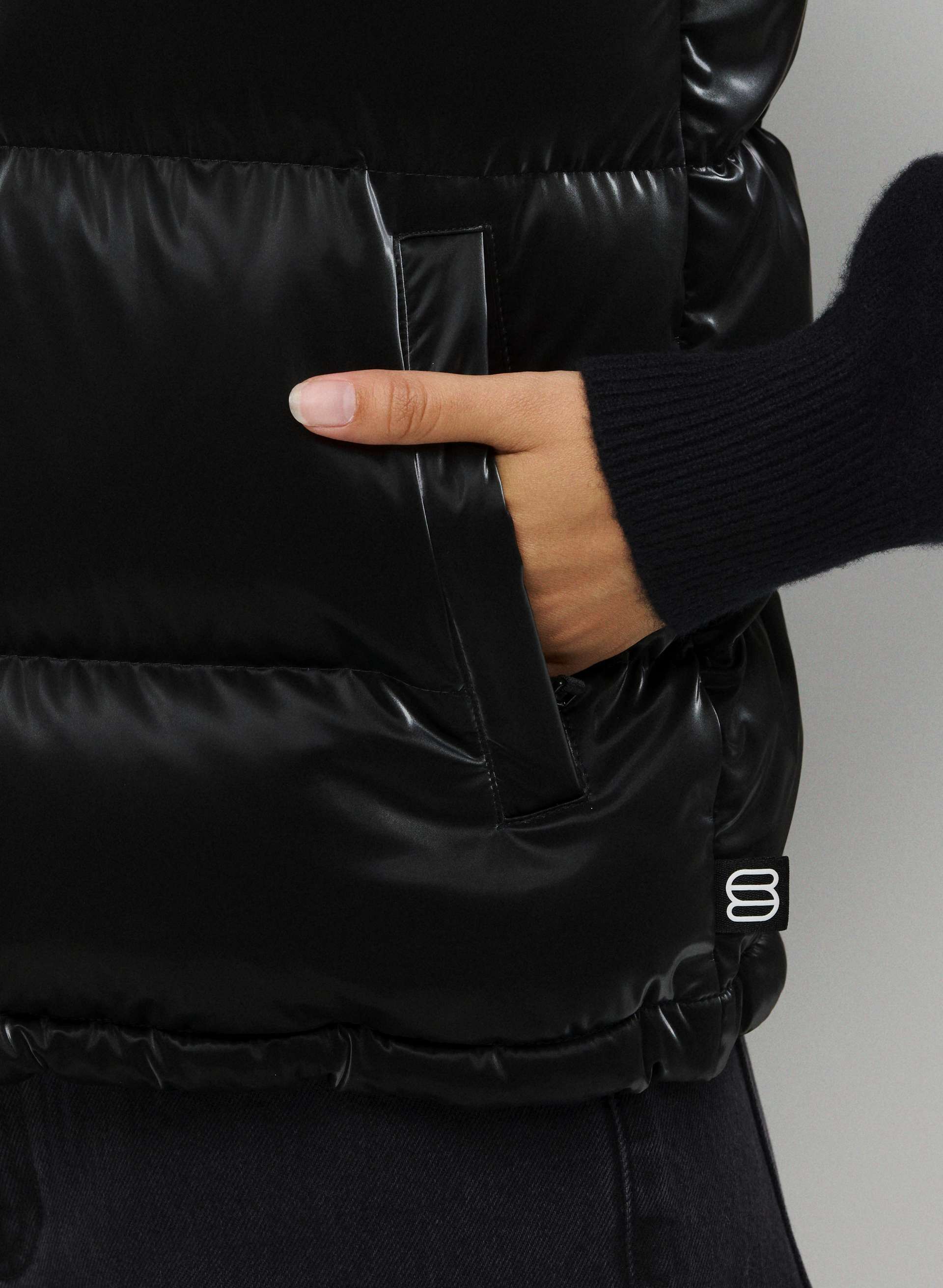 THE SUPER PUFF™ VEST | Aritzia