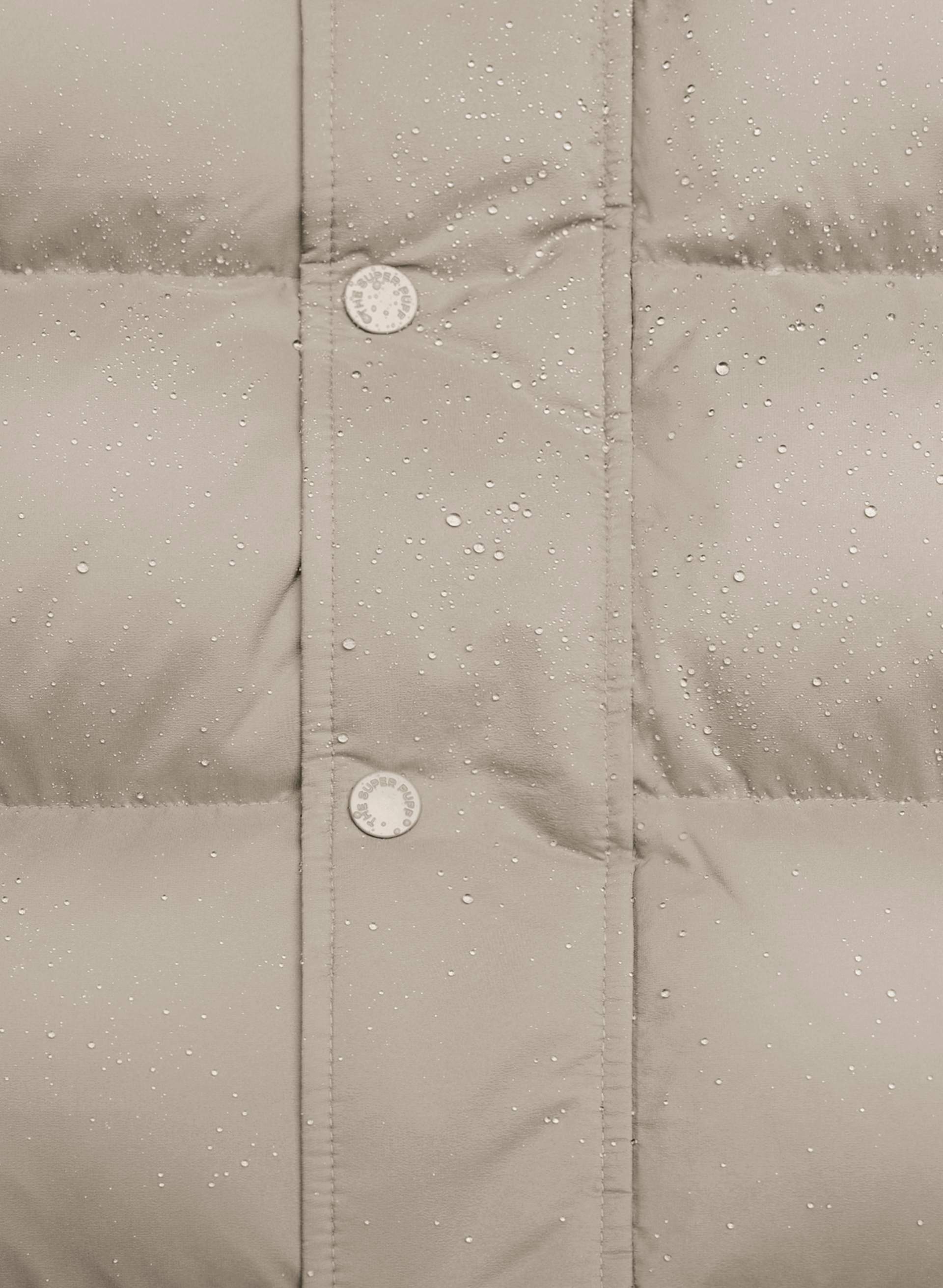 THE SUPER PUFF™ SHORTY VEST | Aritzia