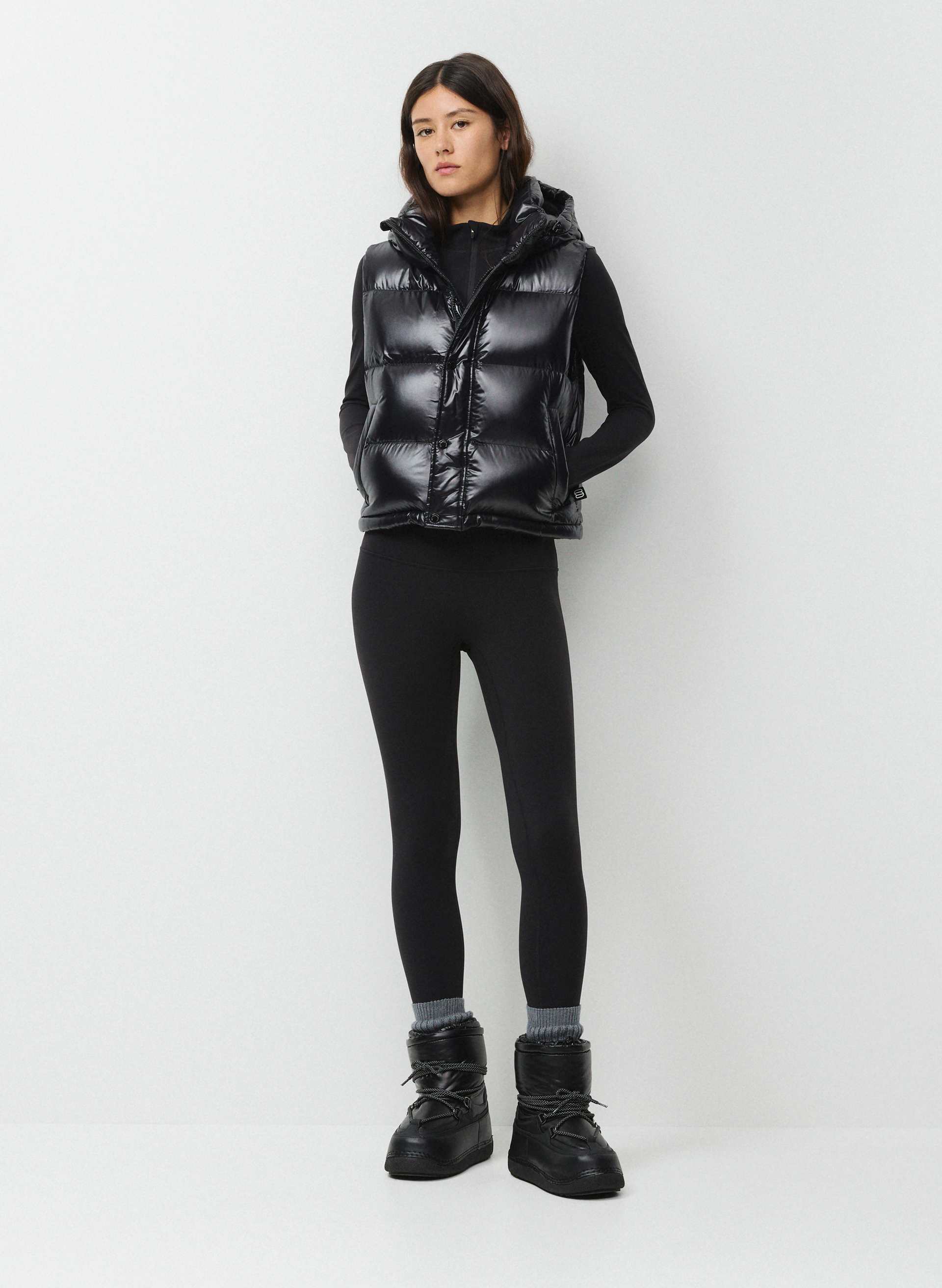 THE SUPER PUFF™ SHORTY VEST | Aritzia