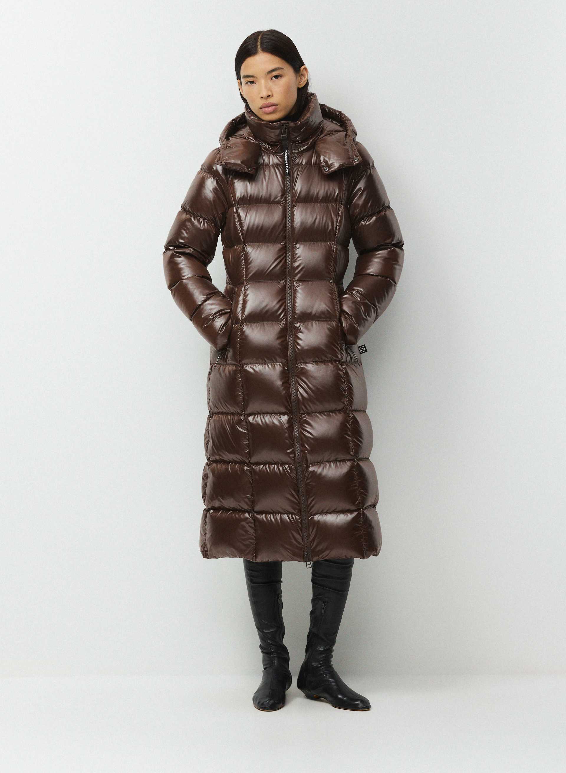 THE SUPERSNUG PUFF™ LONG - HI-GLOSS - French Hi-Gloss slim-fit long 800+ fill-power premium down puffer jacket. 