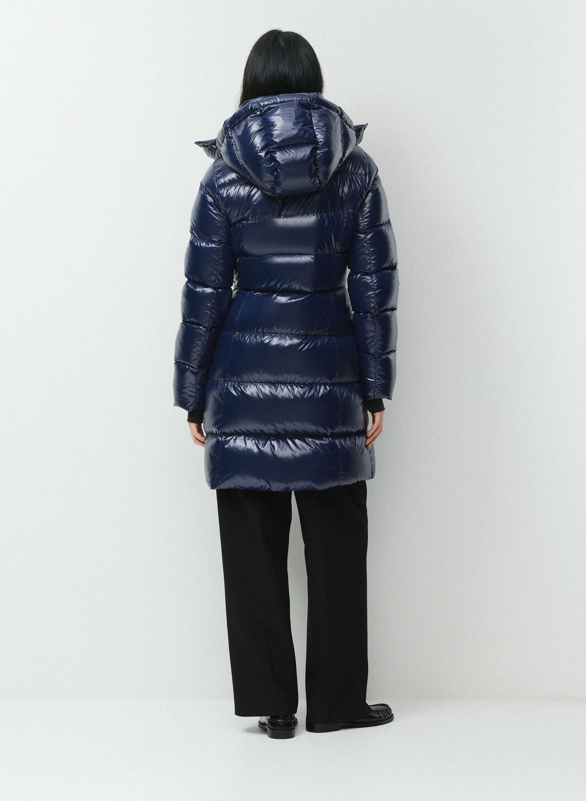 THE SUPERSNUG PUFF™ MID | Aritzia