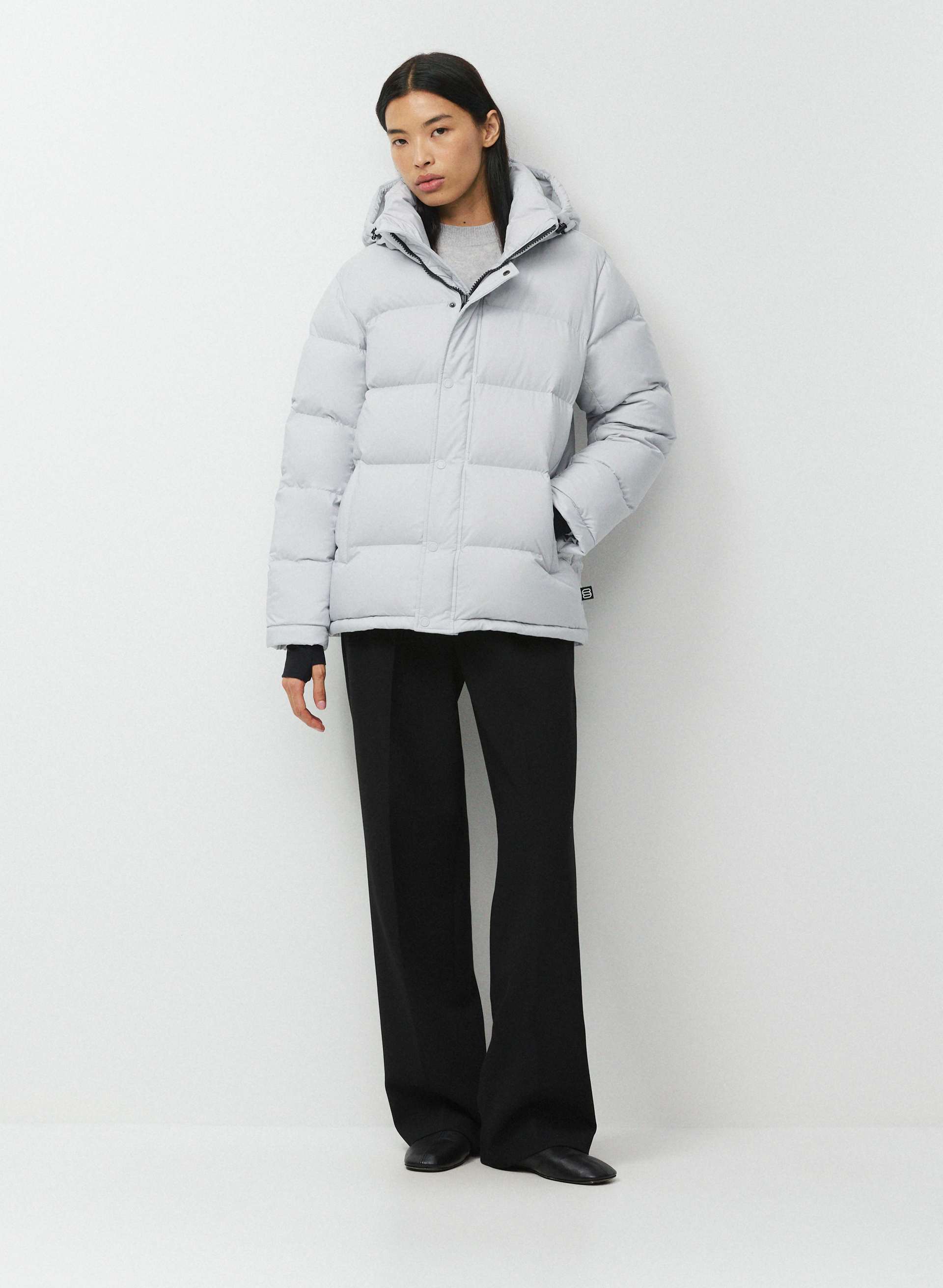 MANTEAU THE SUPER PUFF™ - CLIMATTE™ - Manteau bouffant en tissu japonais cliMATTE™ indéchirable, garni de duvet haut de gamme au facteur de gonflement de 800 et plus. 