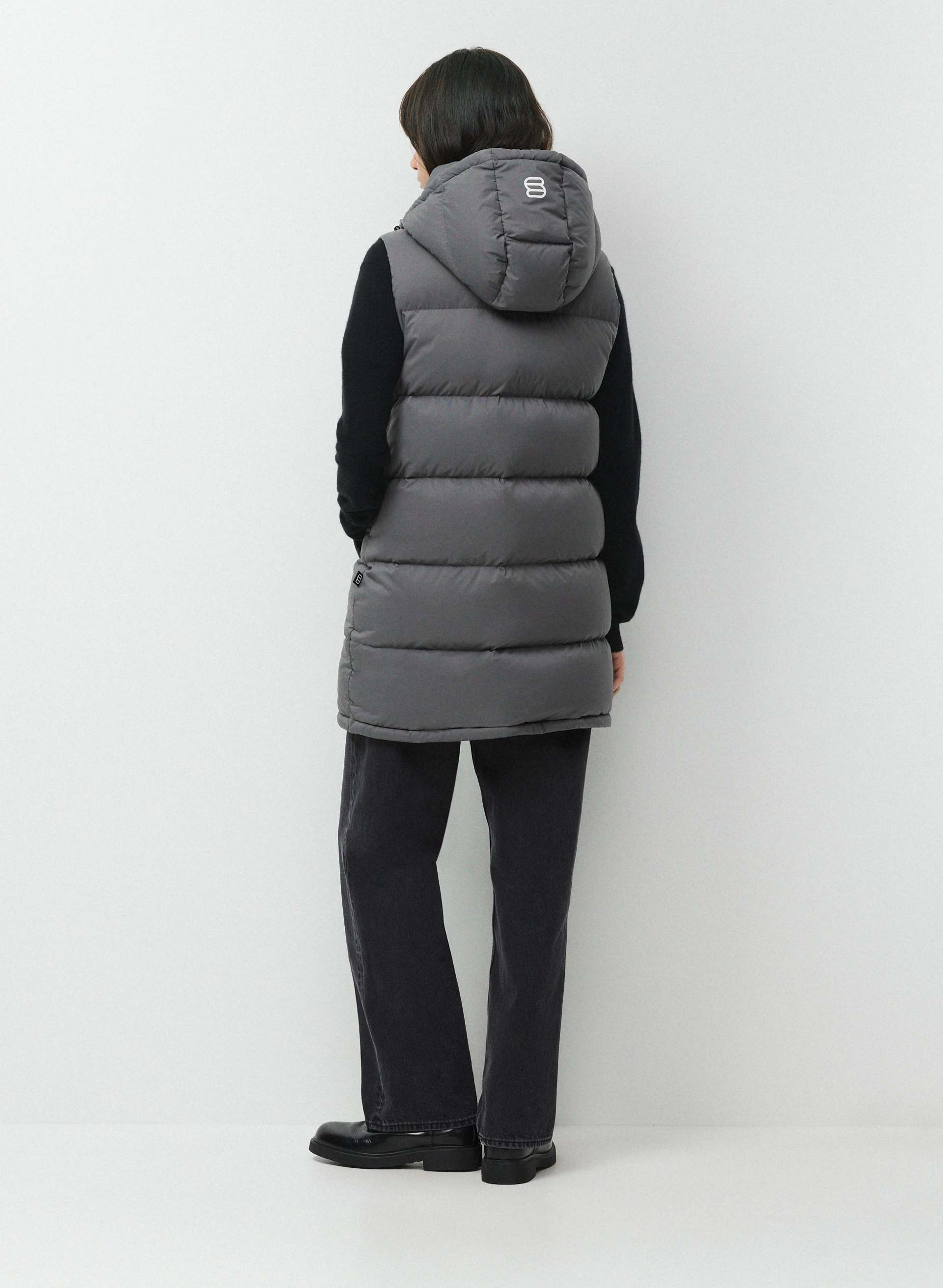 THE SUPER PUFF™ MID VEST | Aritzia