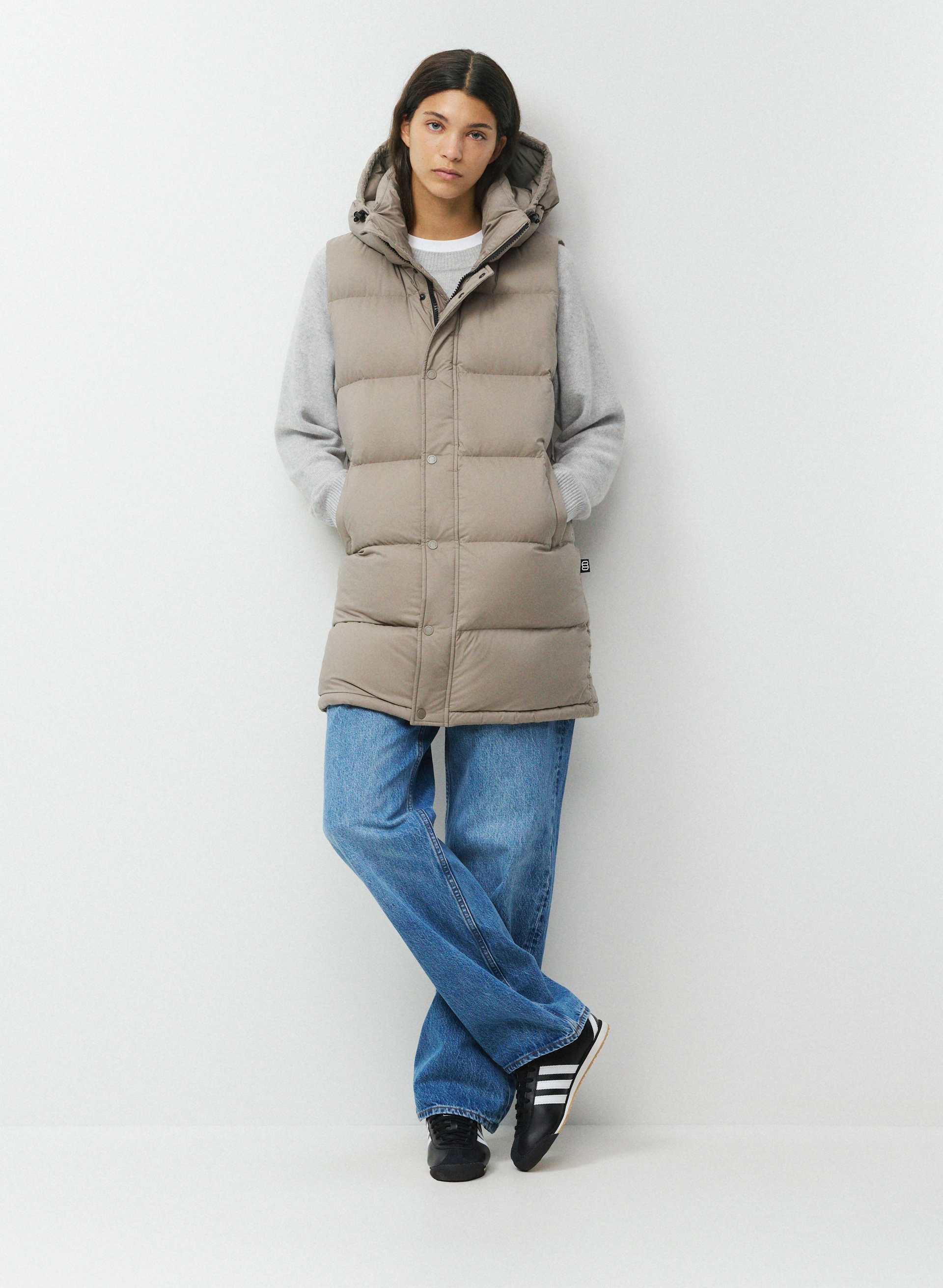 THE SUPER PUFF™ MID VEST - CLIMATTE™ - Japanese cliMATTE™ ripstop mid-length 800+ fill-power premium down puffer vest. 