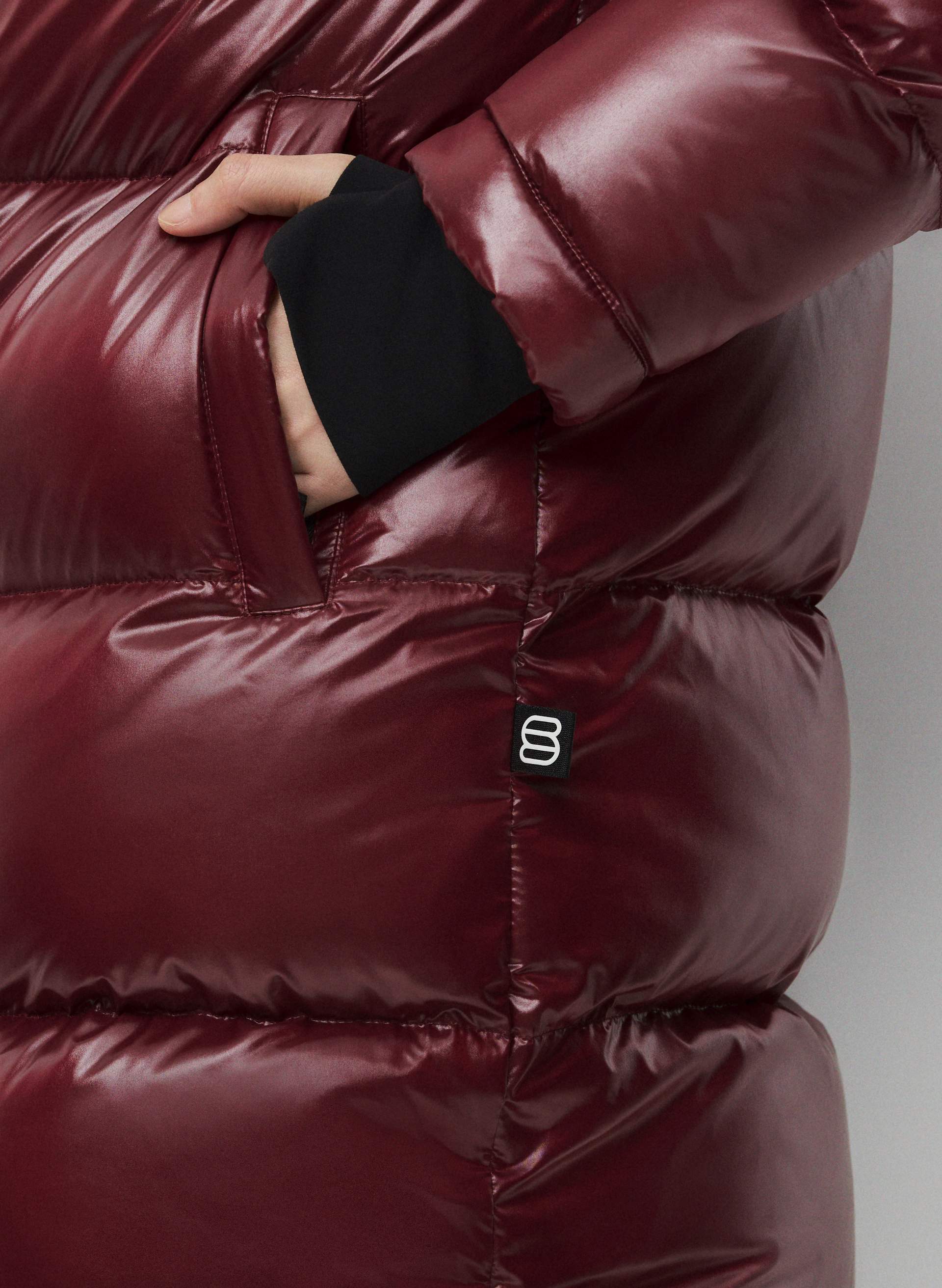 THE SUPER PUFF™ MID | Aritzia