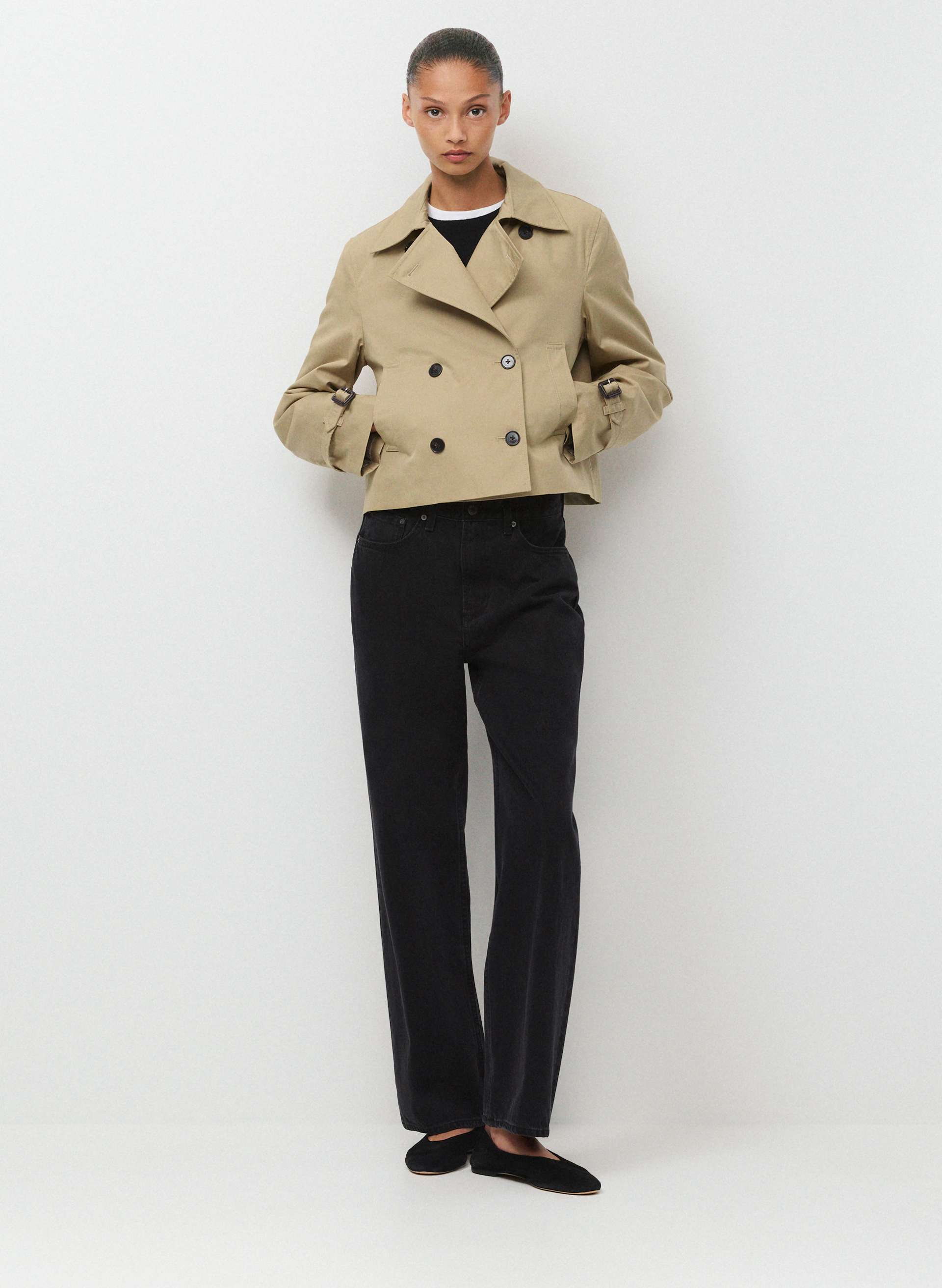 THE ESQUIRE SHORT TRENCH COAT | Aritzia