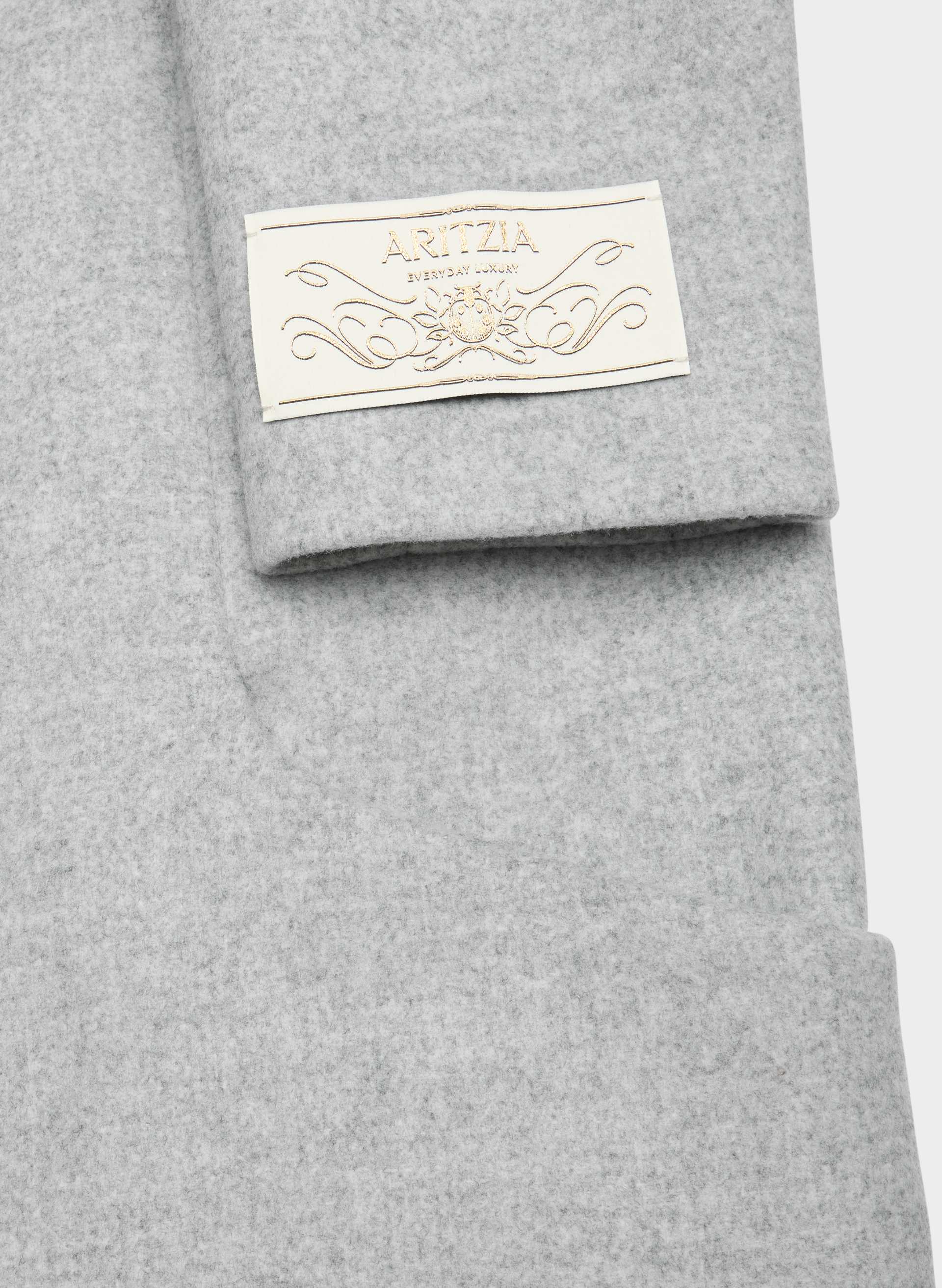 THE COCOON LONG COAT | Aritzia