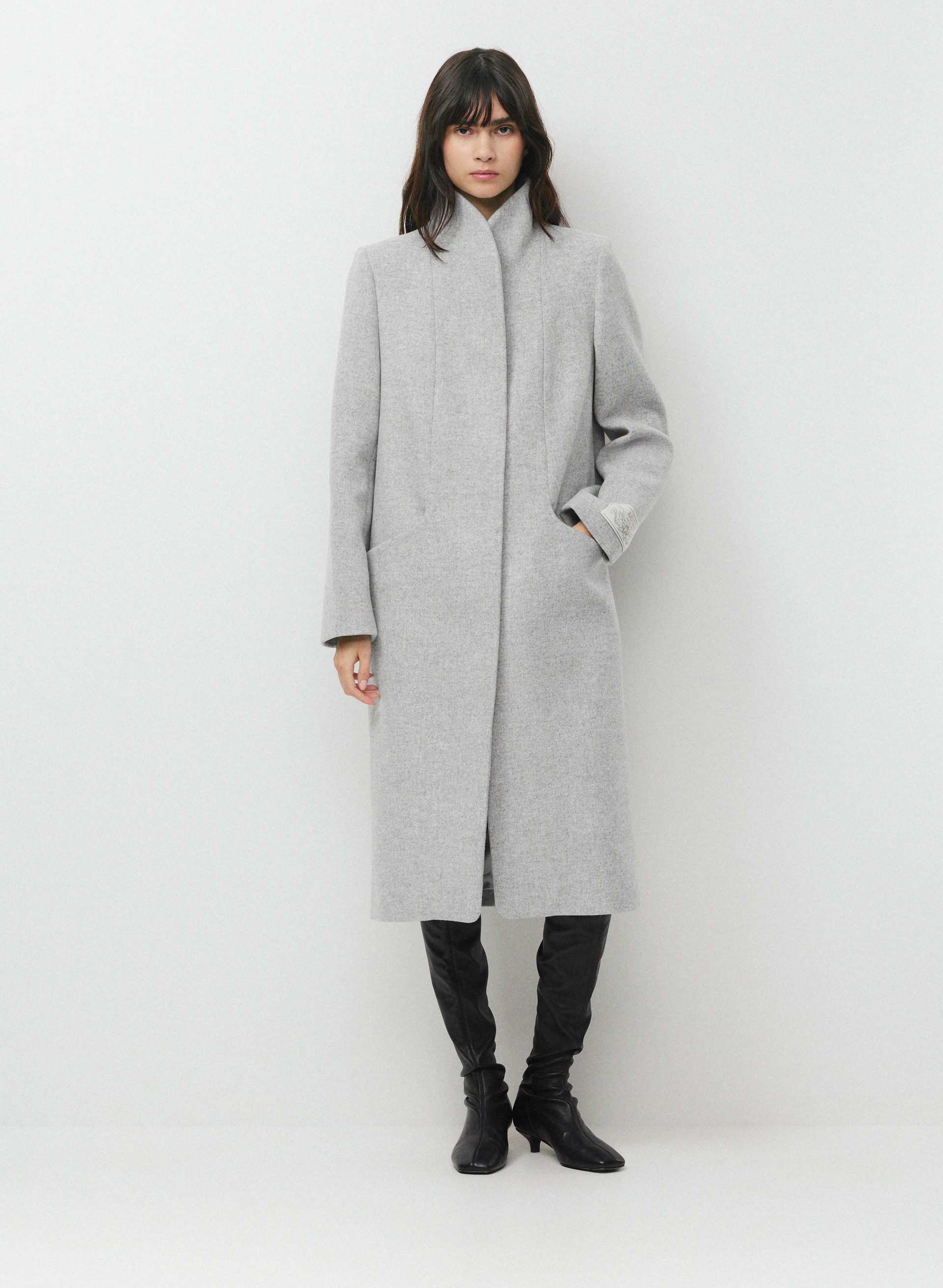 THE COCOON LONG COAT - LUXE WOOL CASHMERE - Long Italian virgin wool and cashmere coat with funnel neck. 