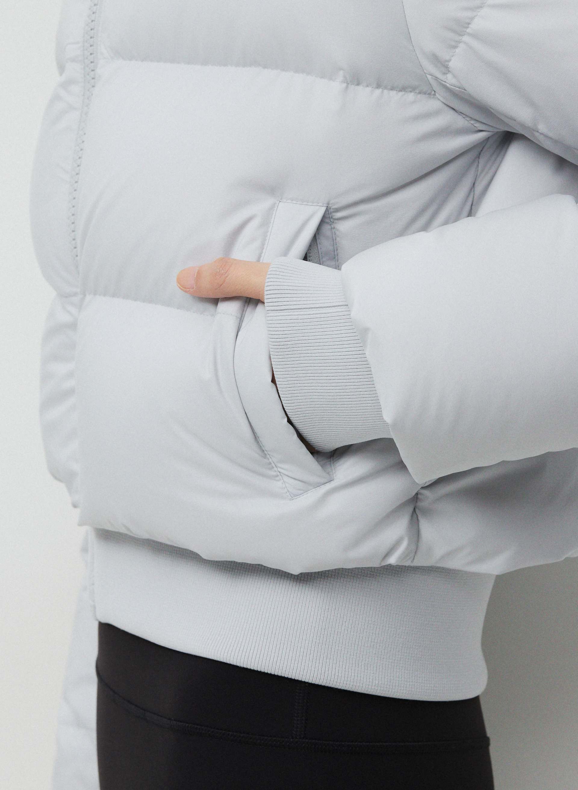 THE SUPER RESORT PUFF™ | Aritzia